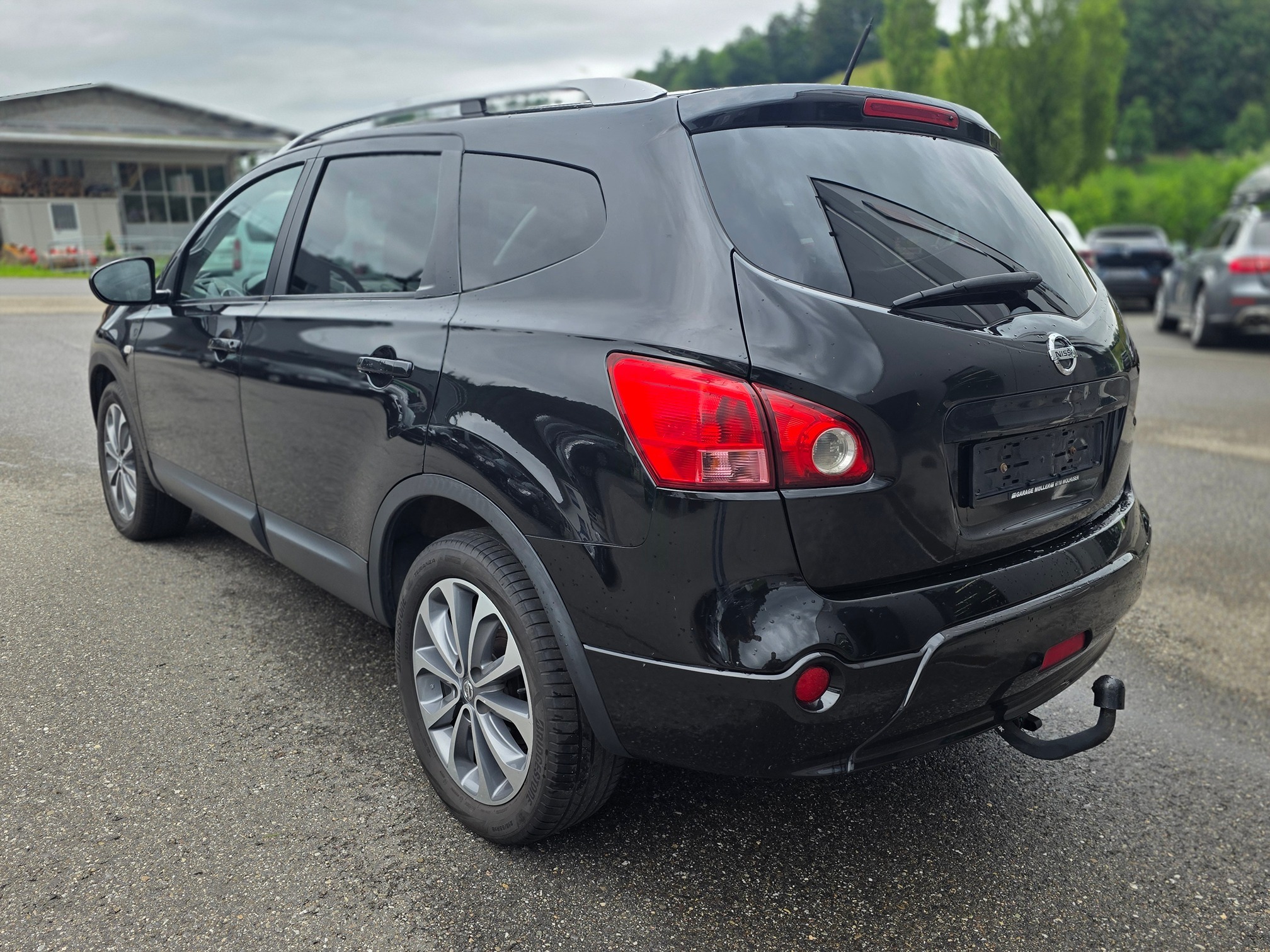 NISSAN Qashqai+2 — zdjęcie 3