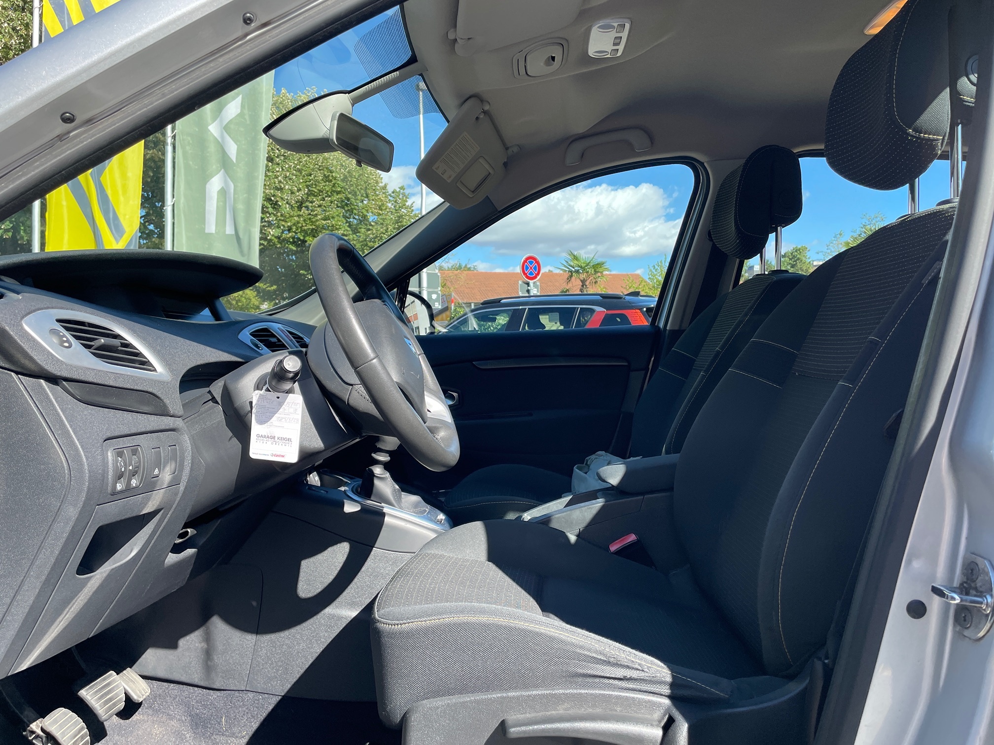 RENAULT Scenic TCe 130 — zdjęcie 13