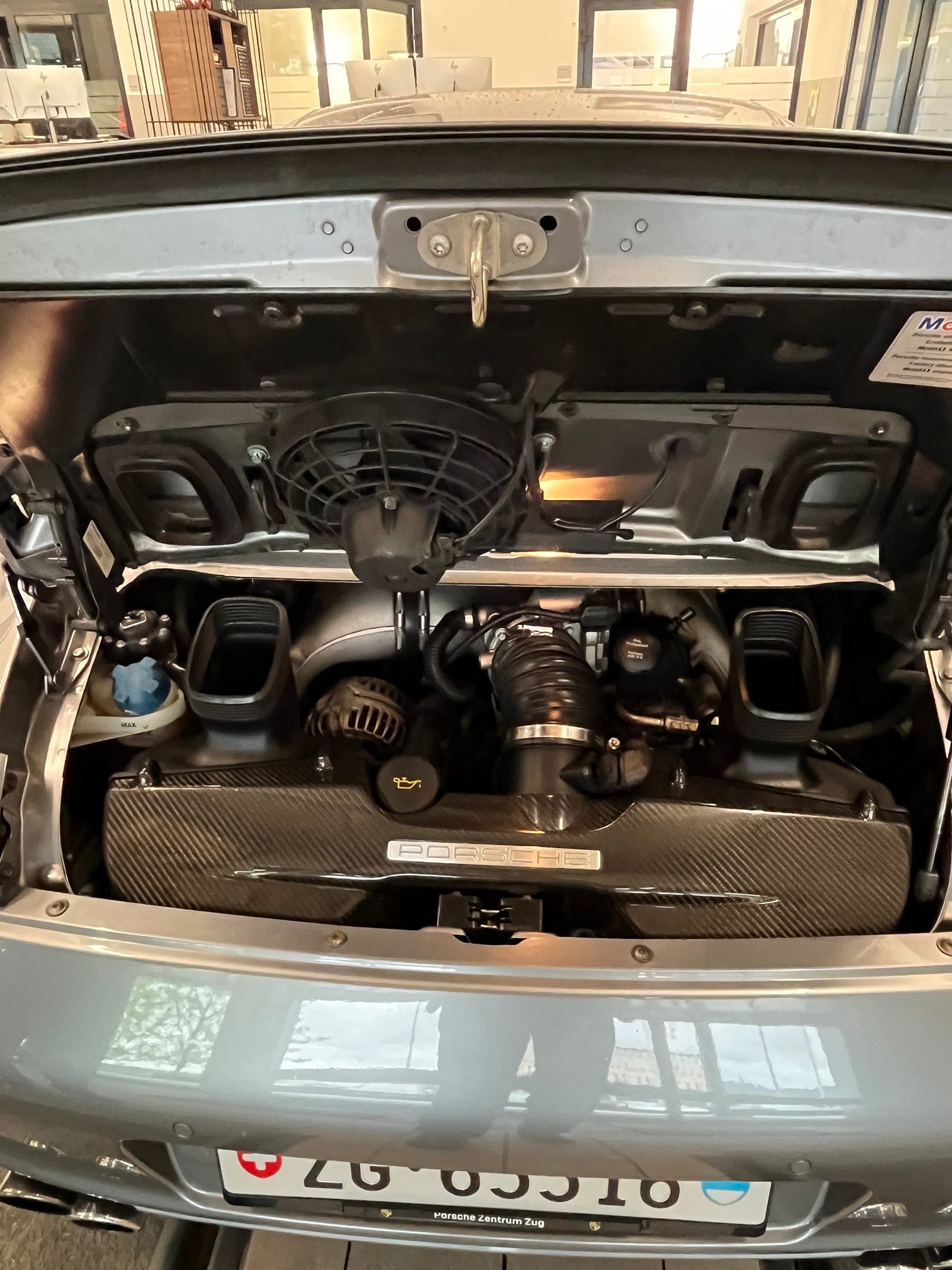 PORSCHE 911 Carrera 4S — zdjęcie 13