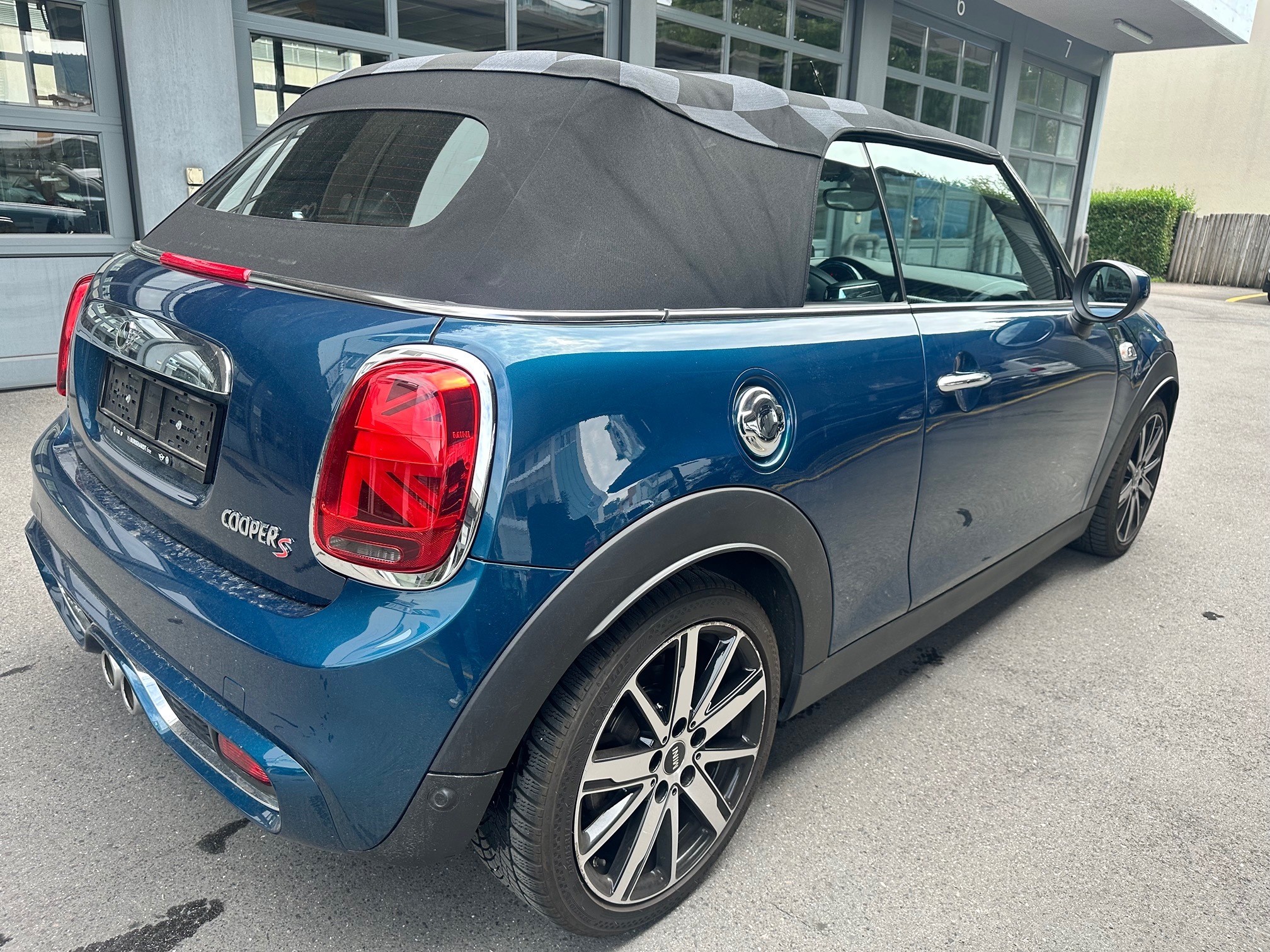 MINI Cabrio Cooper S — zdjęcie 4