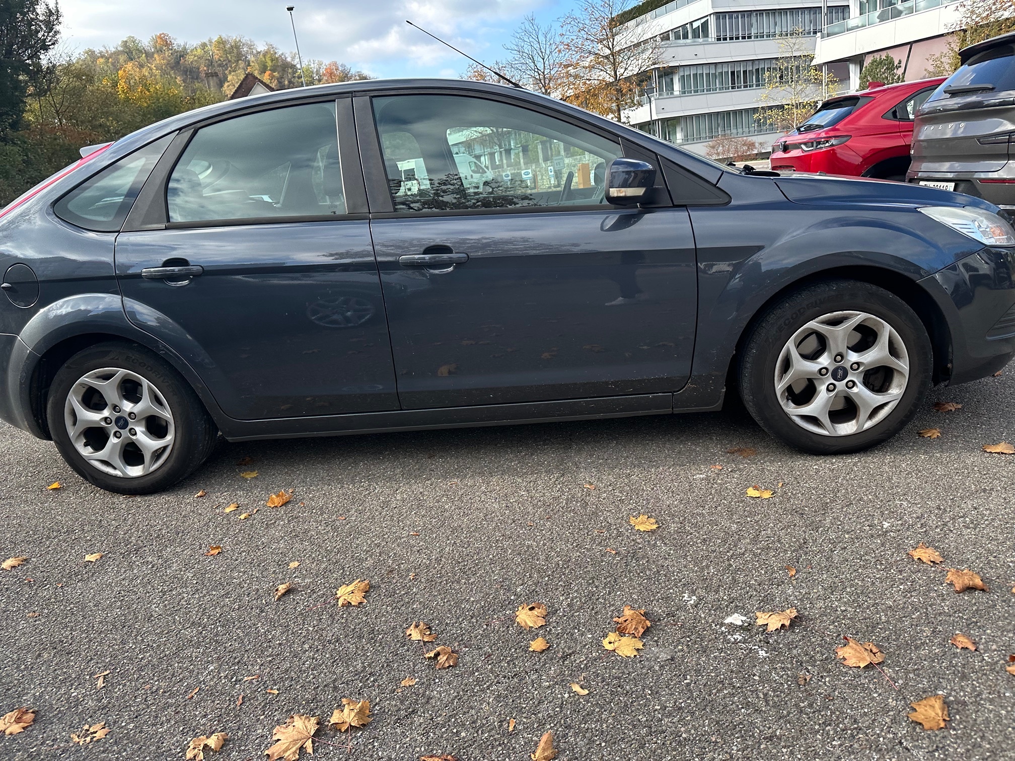 FORD Focus 2.0i 16V — zdjęcie 4