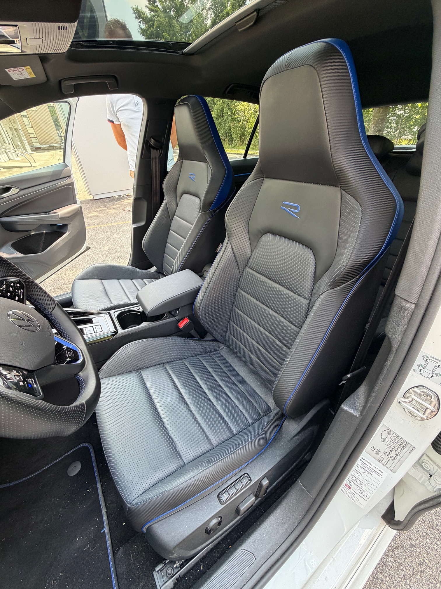 VW Golf R 2.0TSI 320PS DSG 4M — zdjęcie 12