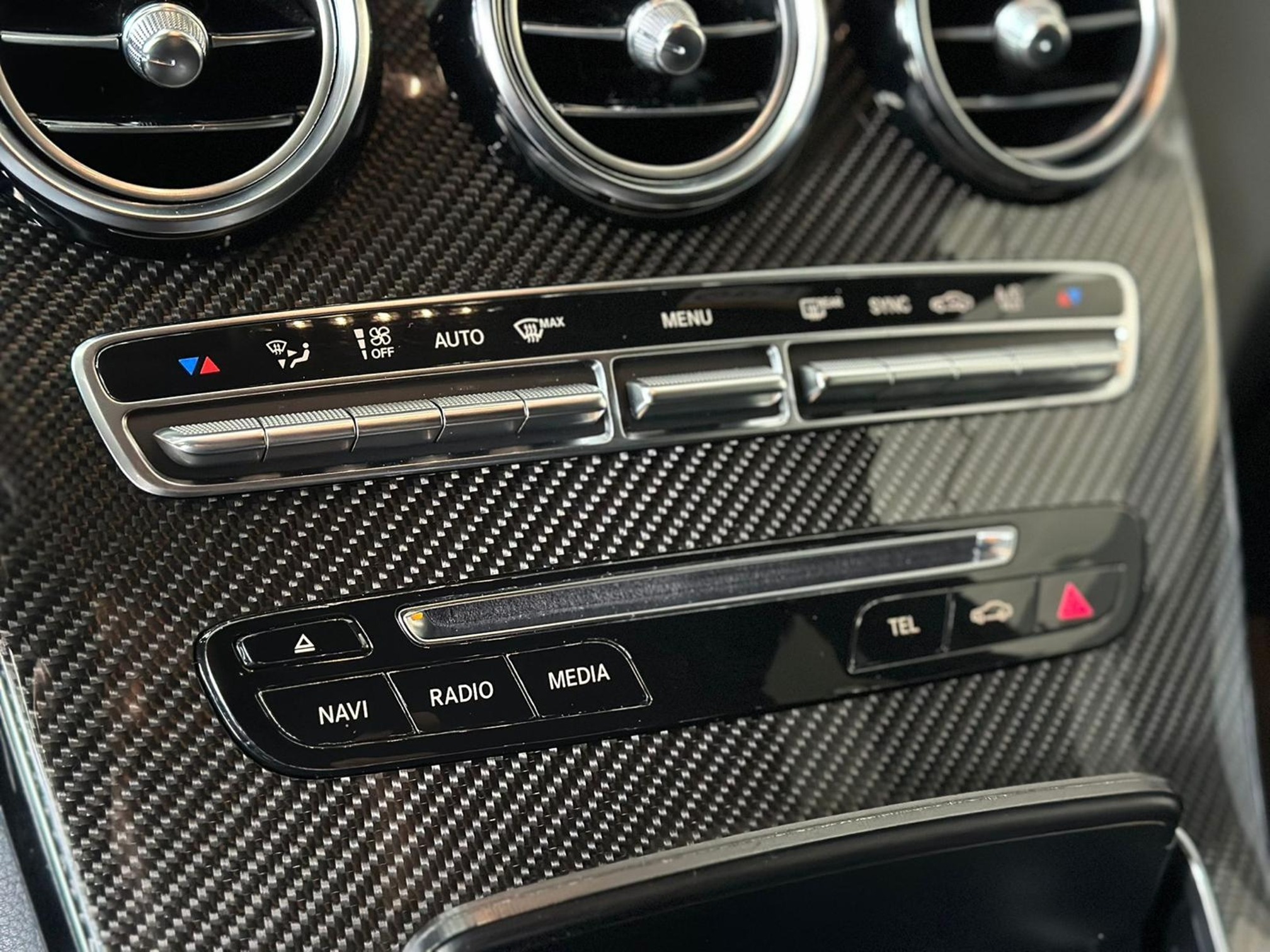 MERCEDES-BENZ AMG GLC 63 S — zdjęcie 14