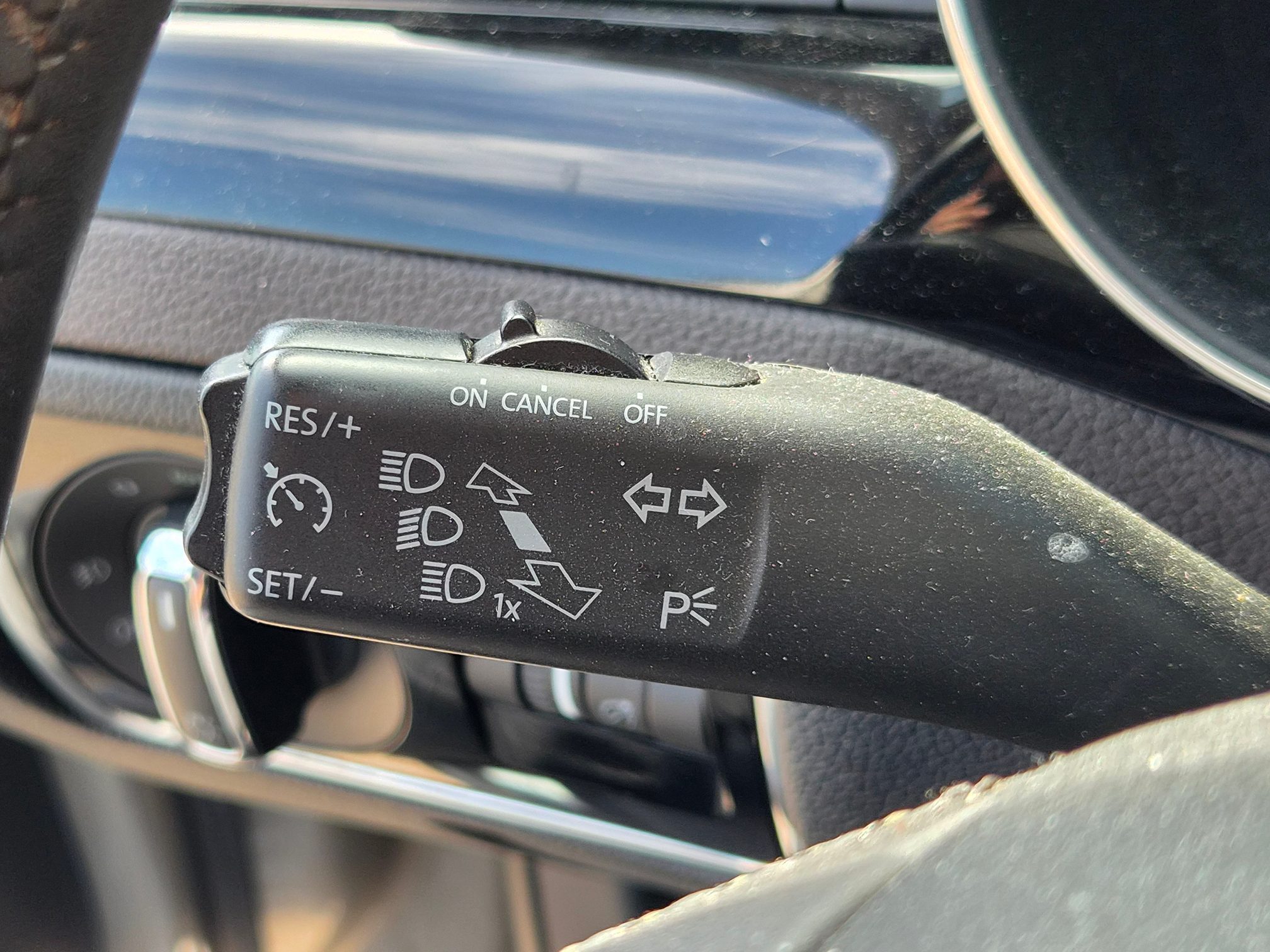 SKODA Superb 2.0 TDI — zdjęcie 9