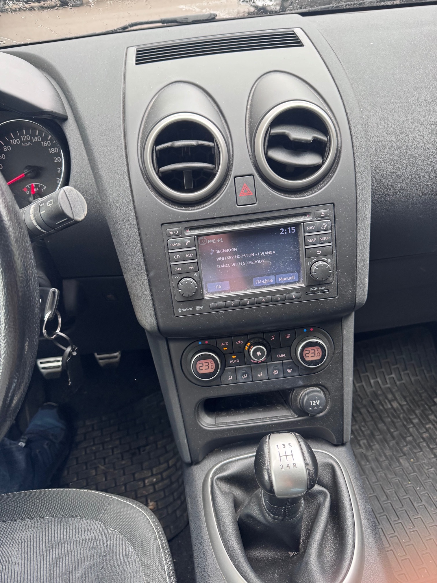 NISSAN Qashqai 1.6 — zdjęcie 8