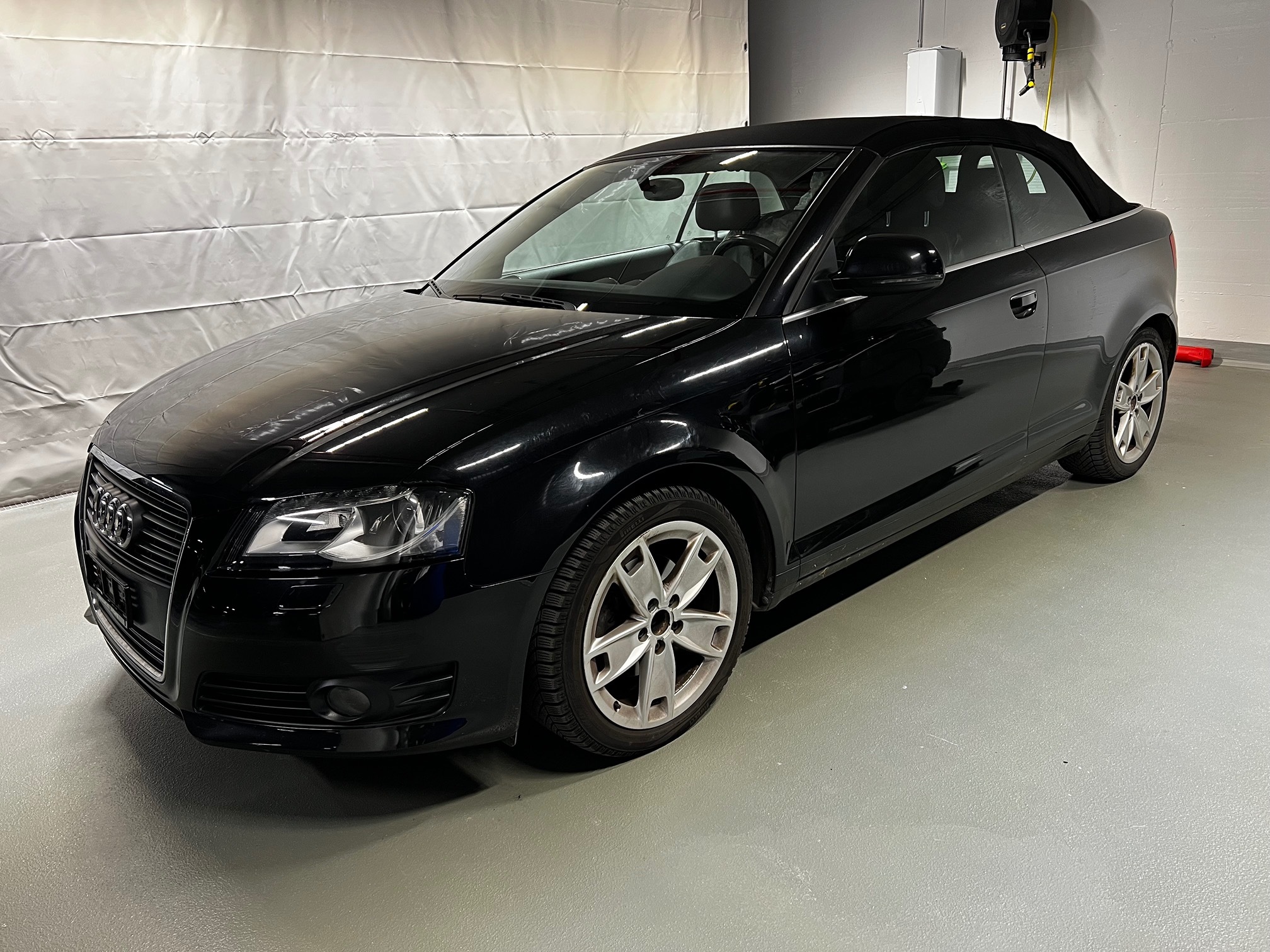 AUDI A3 Cabrio 2.0 TDI — zdjęcie 1