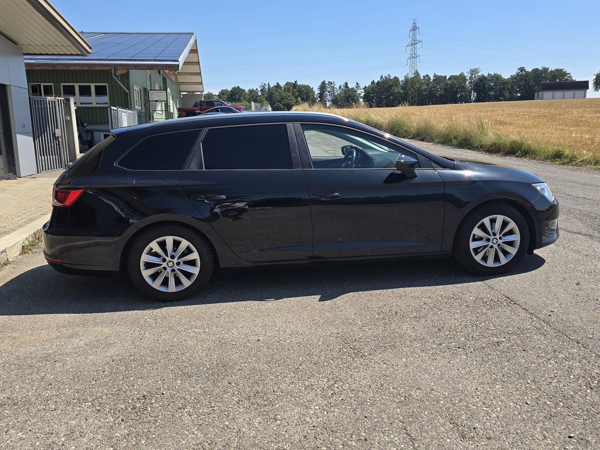 SEAT Leon 1.4 TSI ST — zdjęcie 2