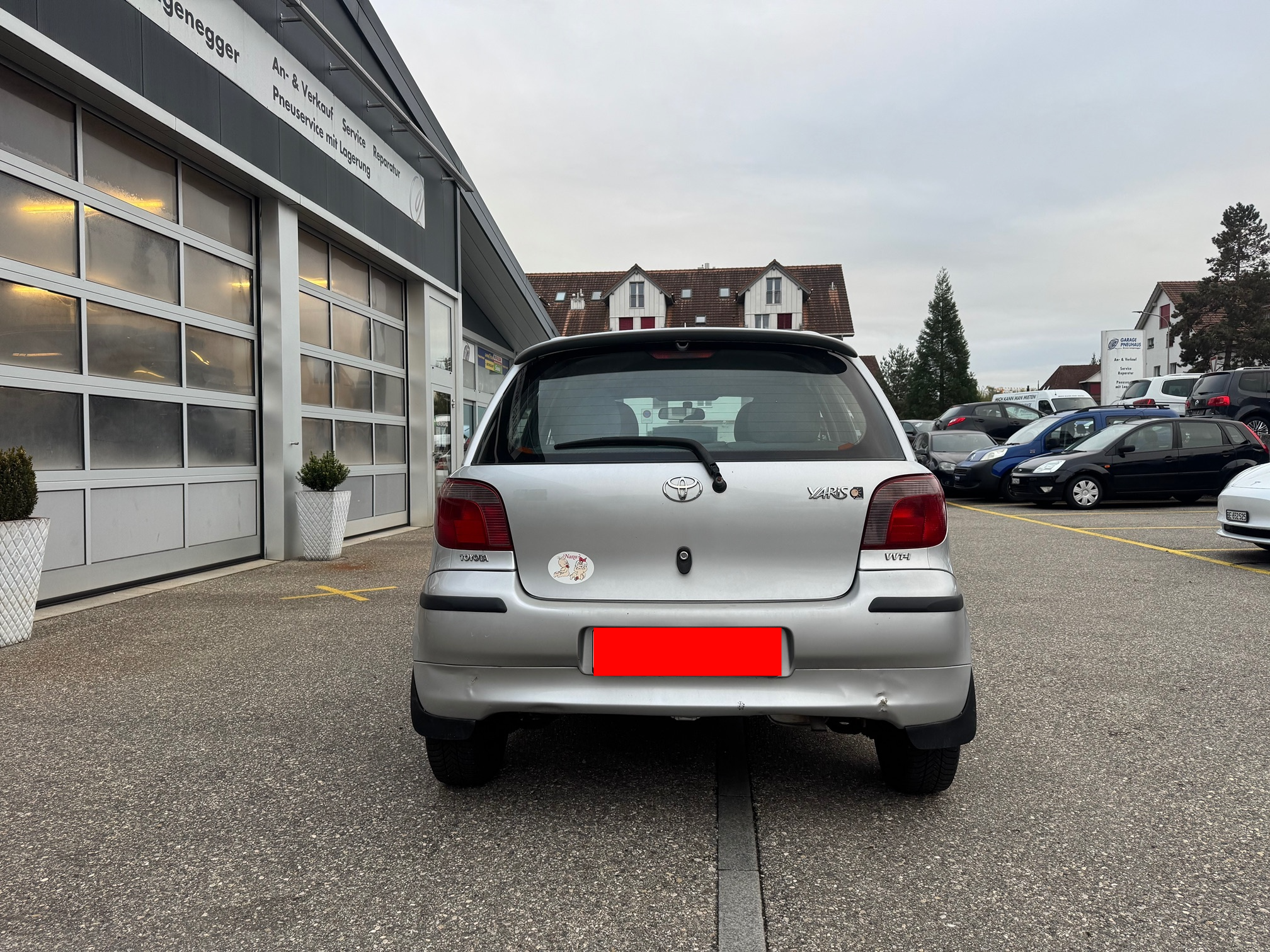 TOYOTA YARIS 1.3 — zdjęcie 7