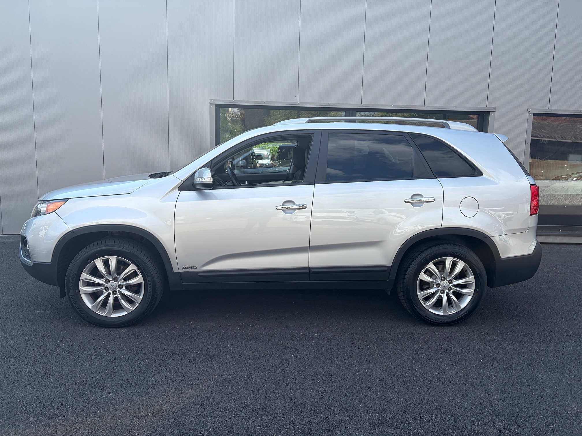 KIA Sorento III 2.2 — zdjęcie 2