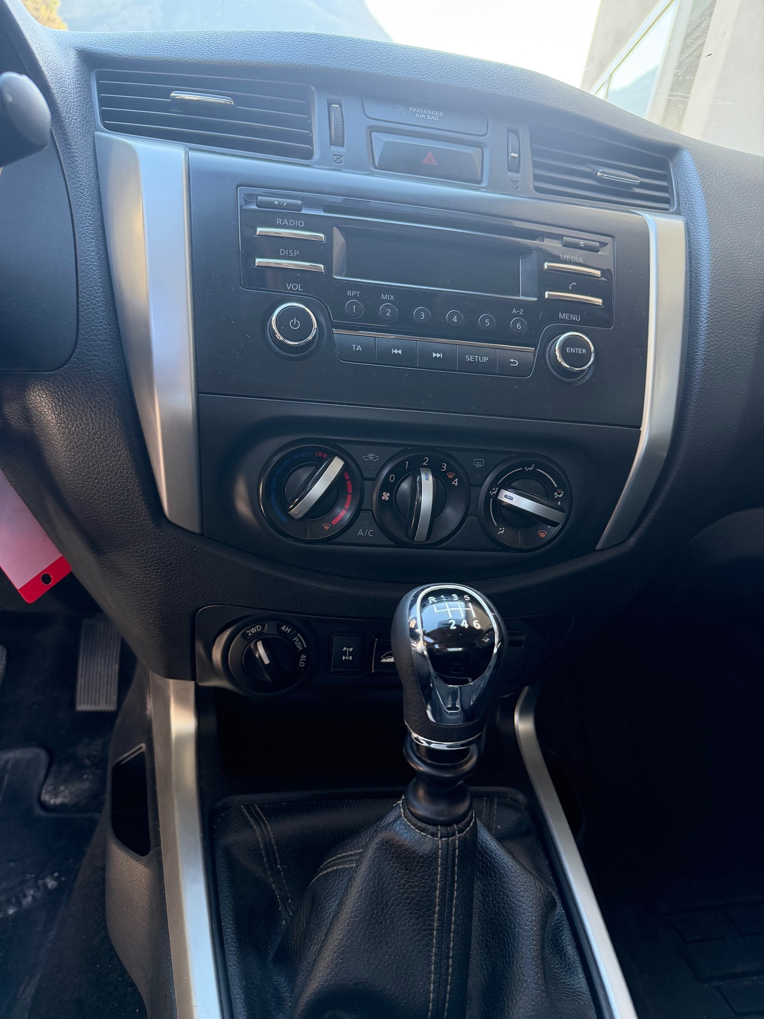 NISSAN Navara DC — zdjęcie 14