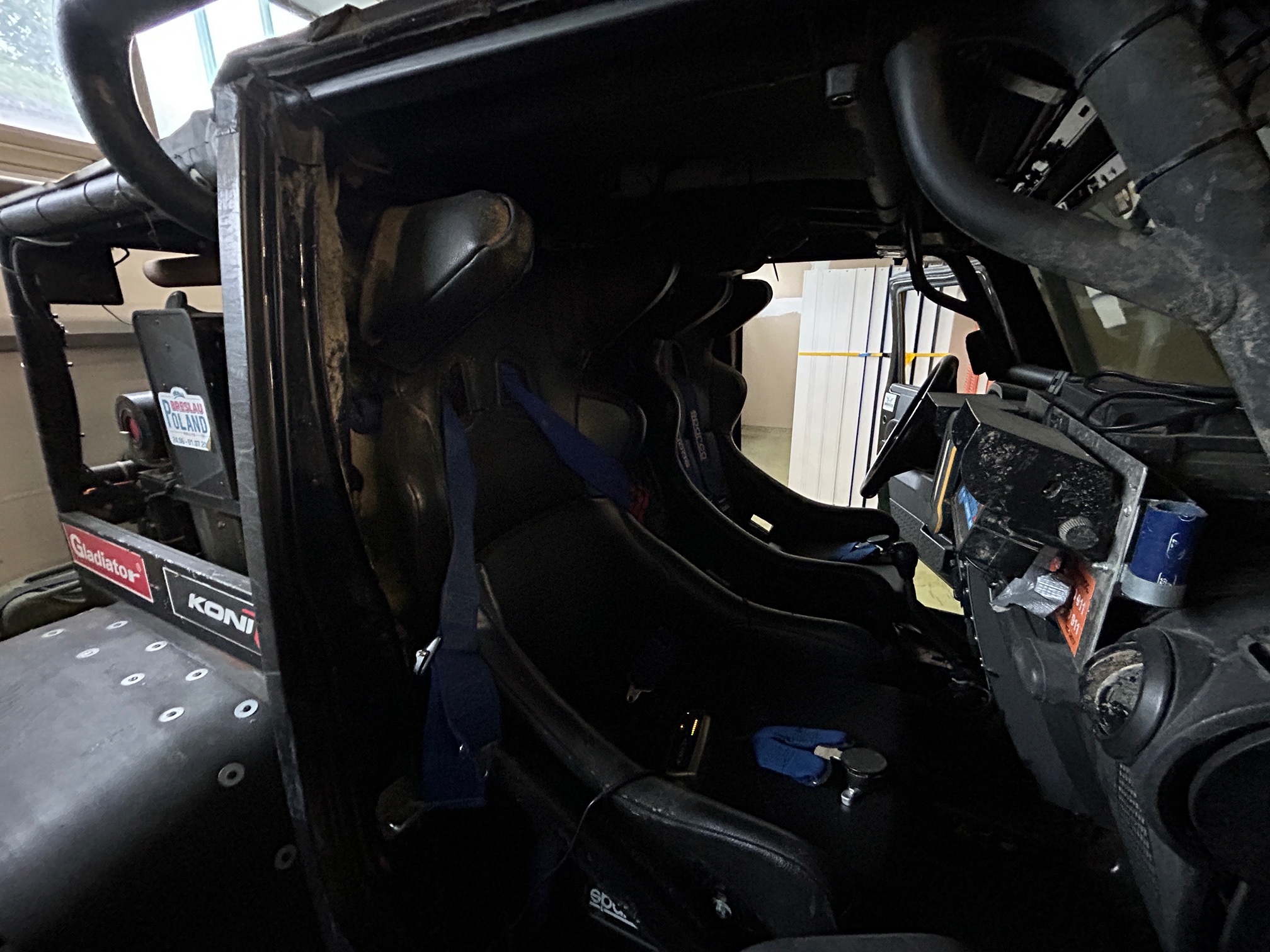 JEEP Wrangler Rally Fahrzeuge 2x — zdjęcie 11