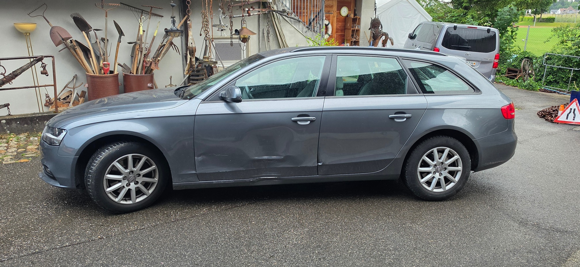 AUDI A4 Avant 2.0TDI — zdjęcie 3