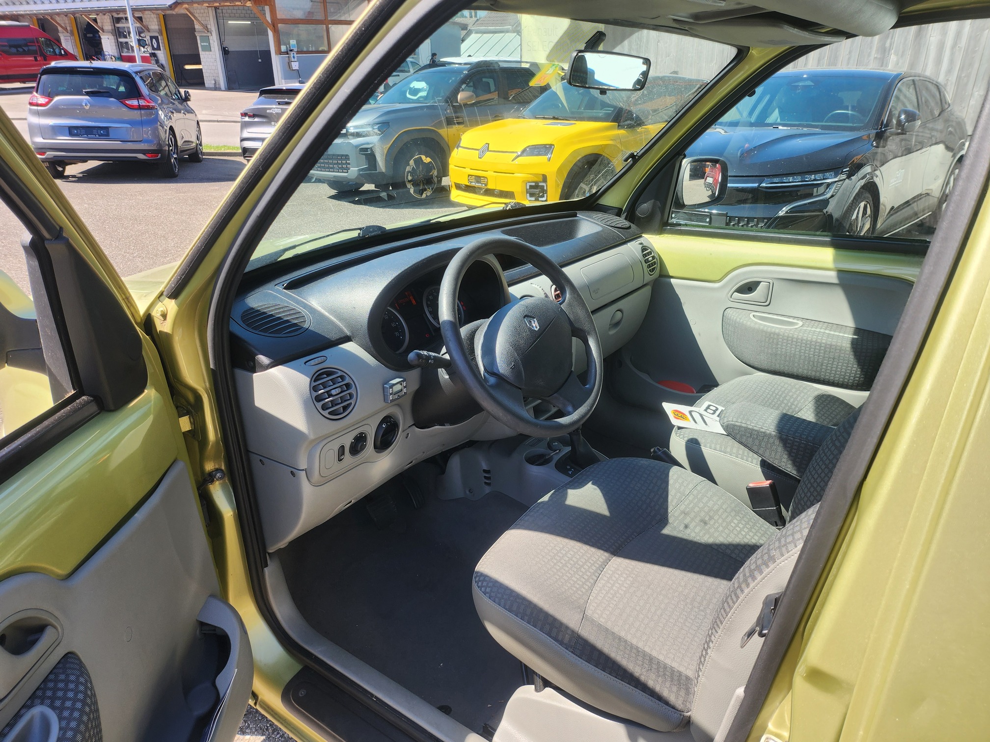 RENAULT Kangoo 1.6 16V — zdjęcie 9