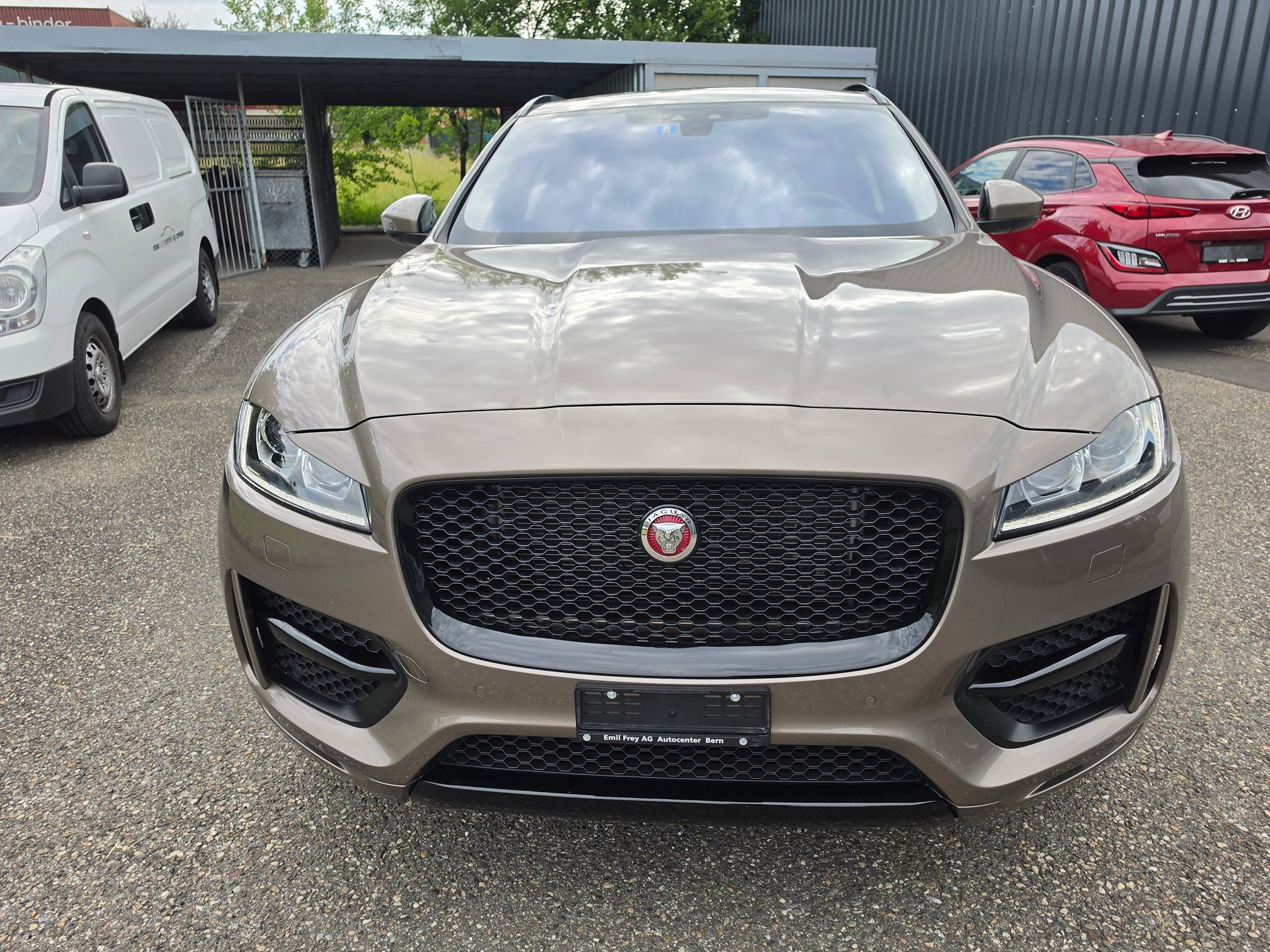 JAGUAR F-Pace 20d AWD — zdjęcie 2