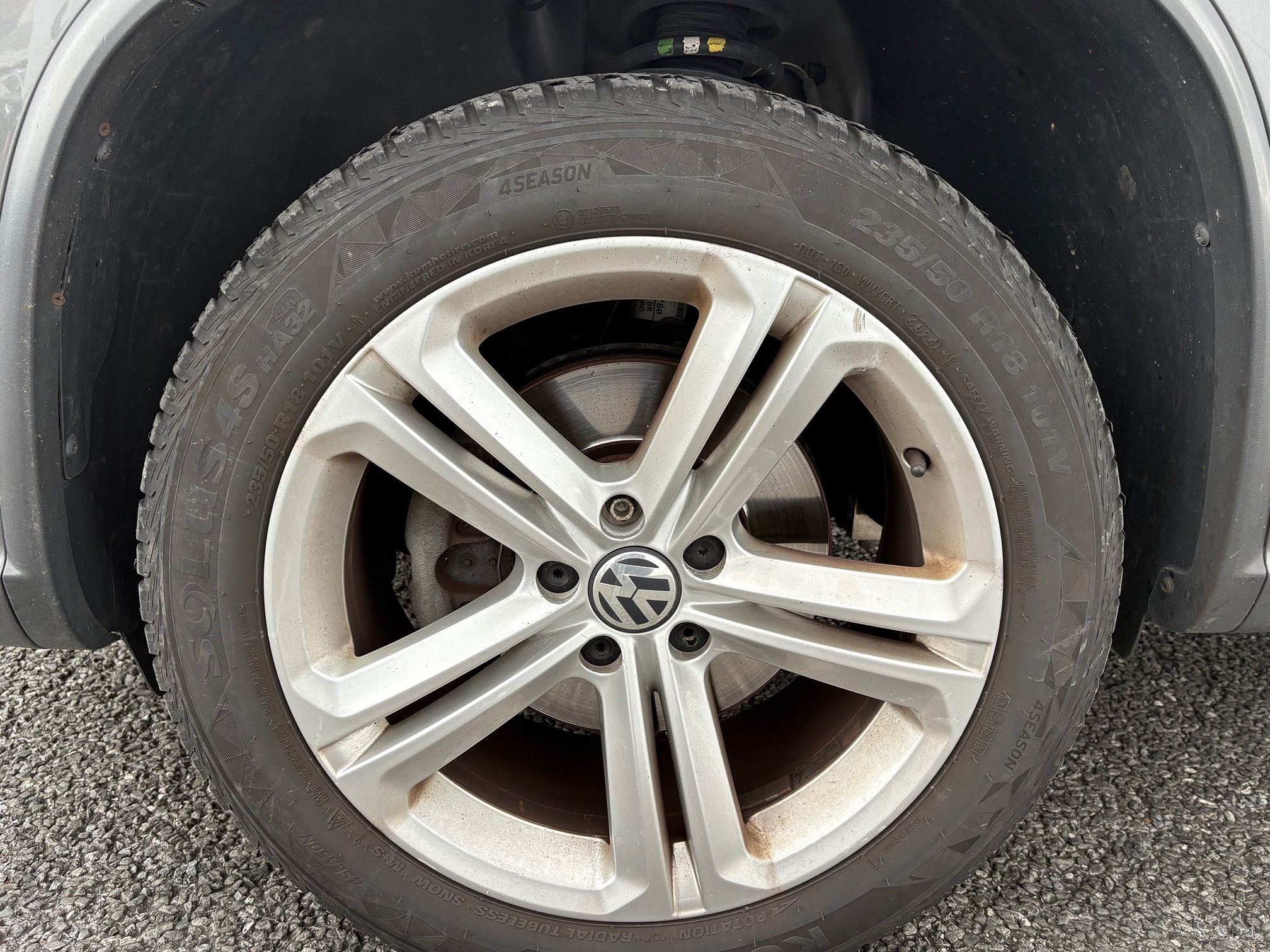 VW Tiguan 2.0 BMT — zdjęcie 12