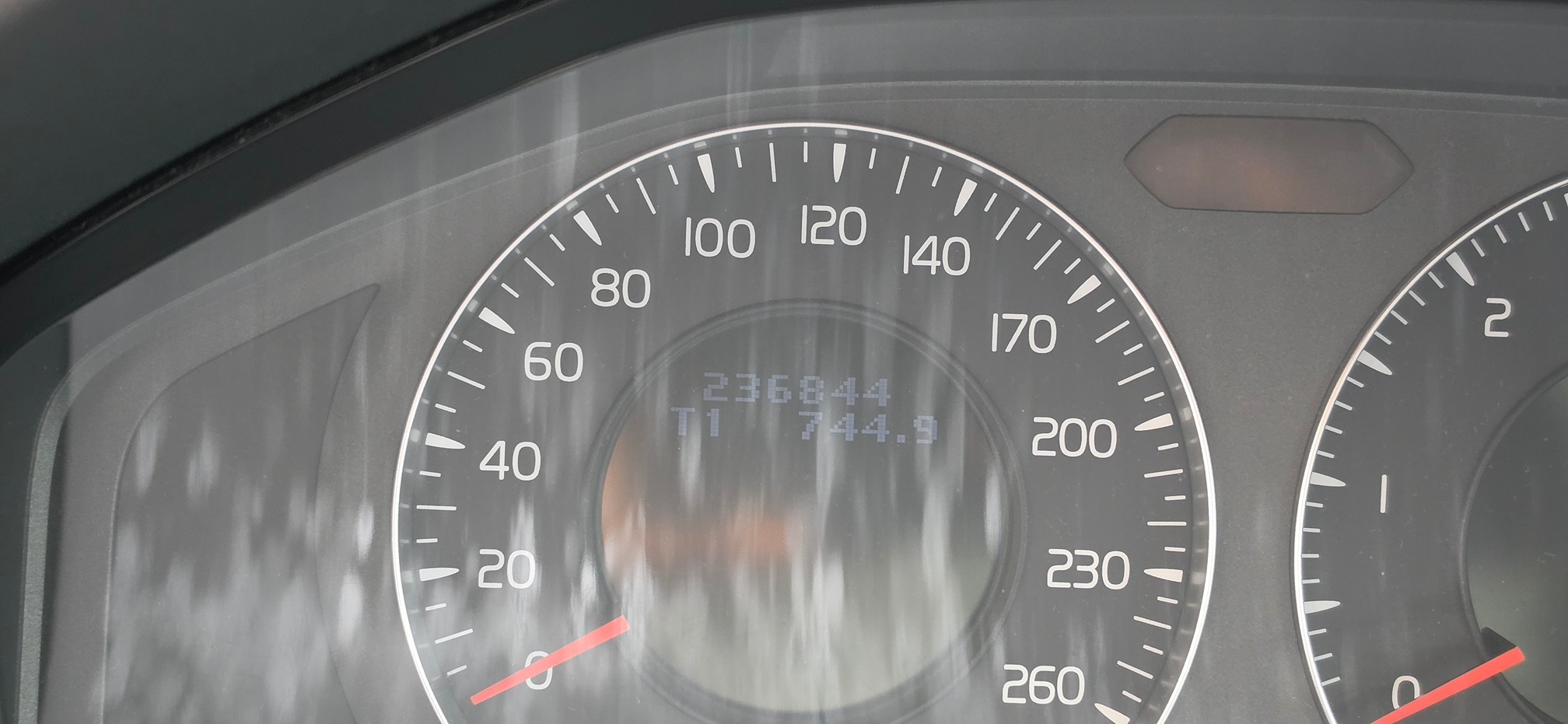 VOLVO XC70 D5 AWD — zdjęcie 7