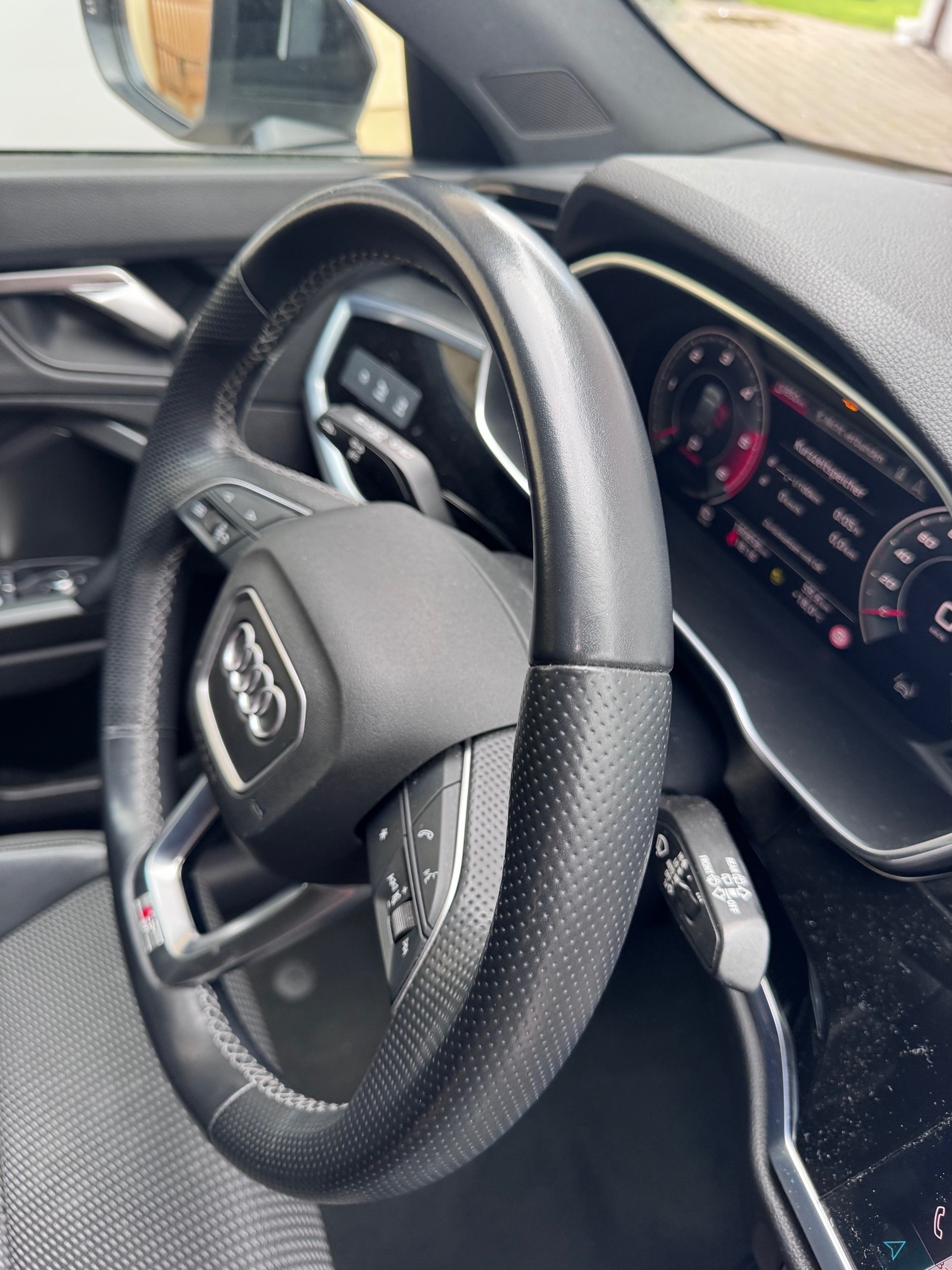 AUDI Q3 SB 40 TDI qu — zdjęcie 9