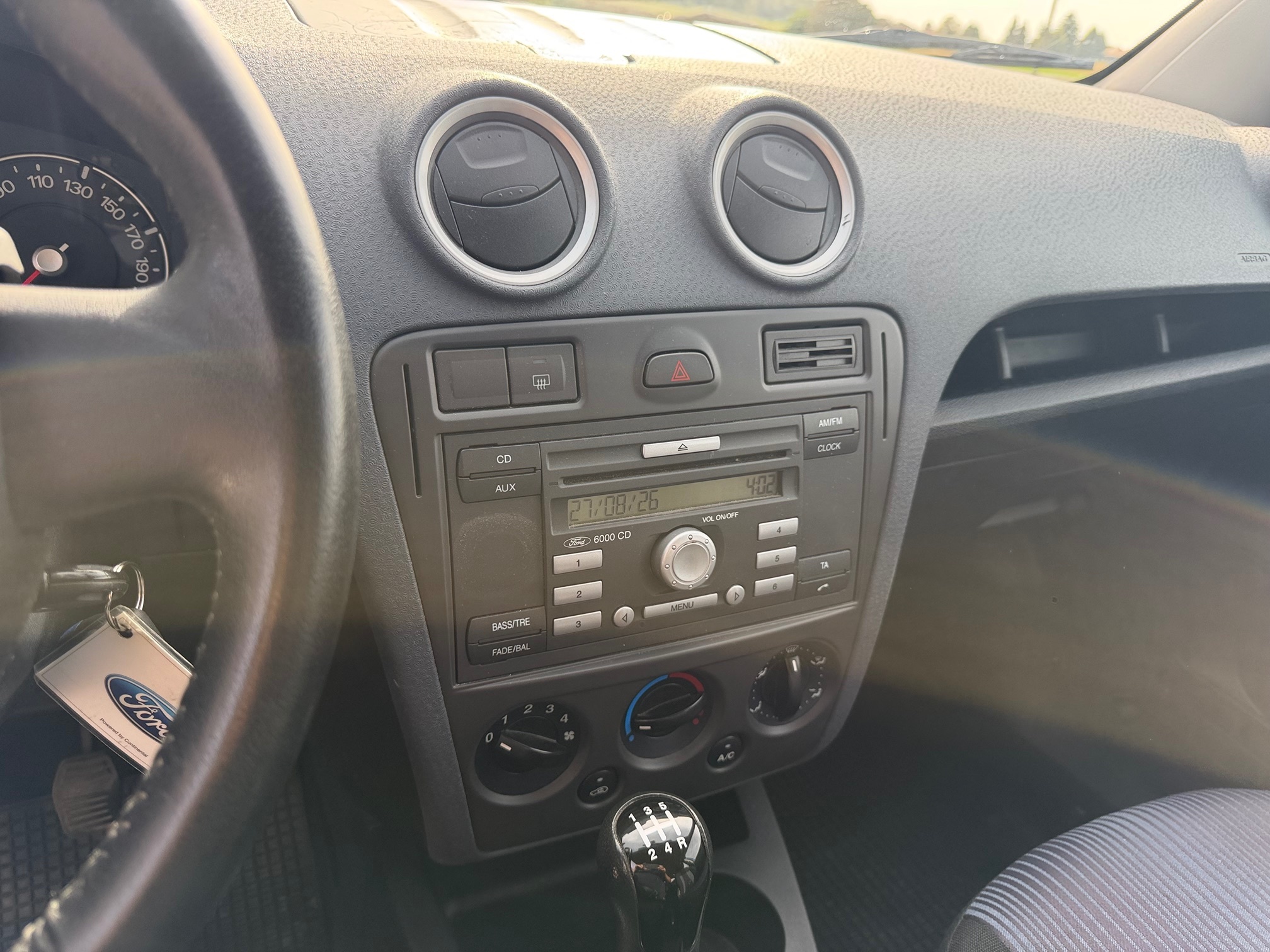 FORD Fusion 1.6 16V — zdjęcie 4