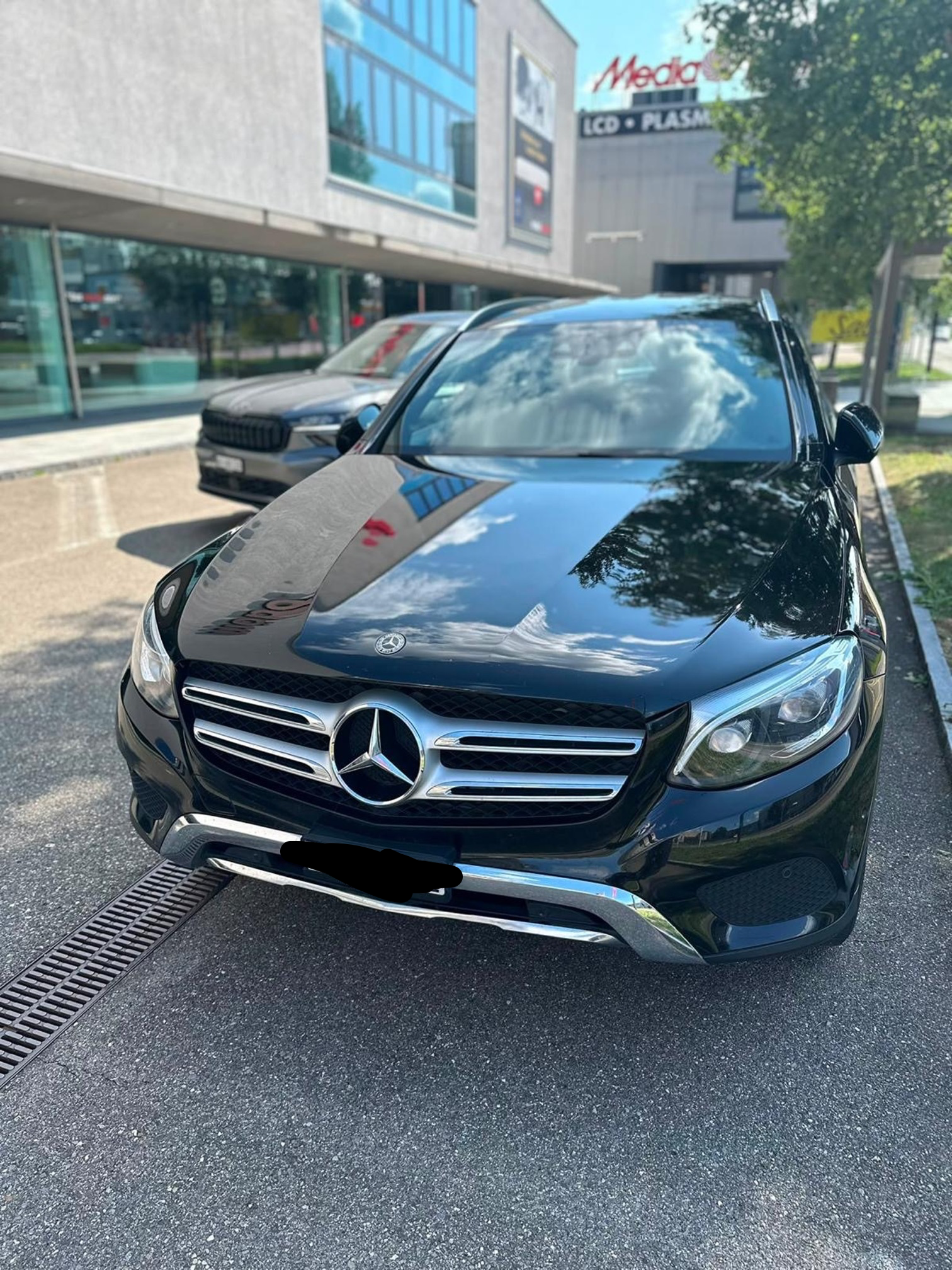 MERCEDES-BENZ GLC 220d EC