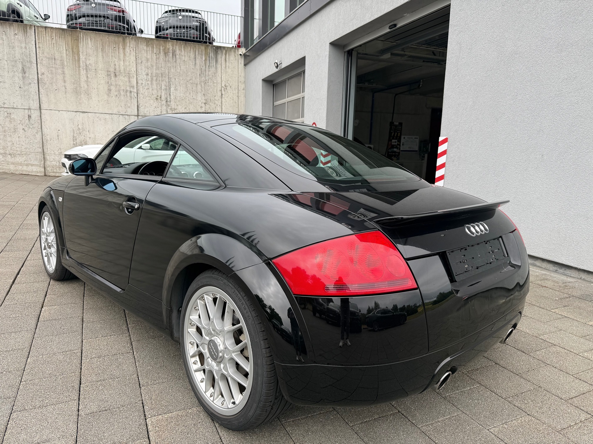 AUDI TT Coupé Quattro — zdjęcie 2