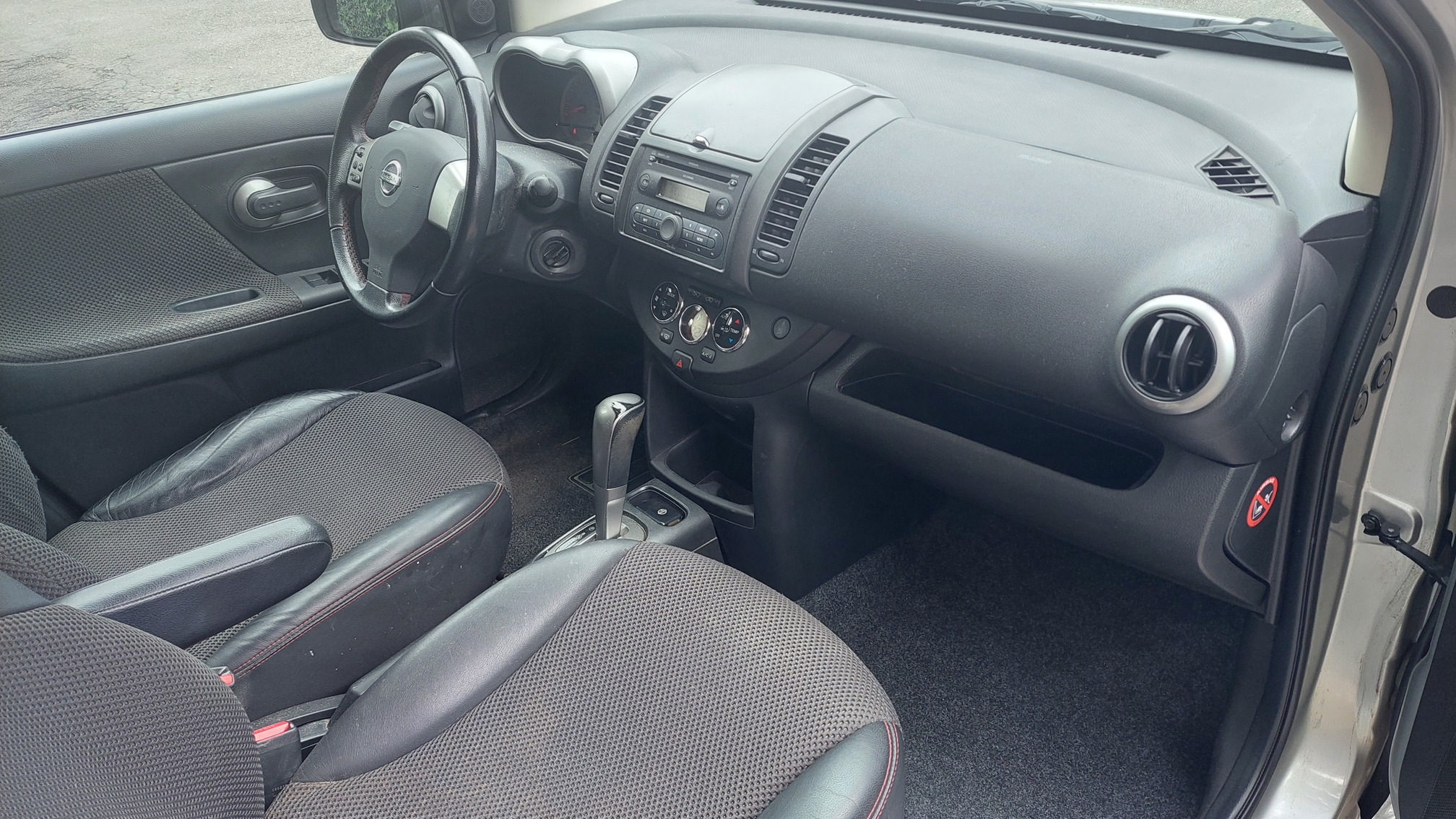 NISSAN Note 1.6 tekna Automat — zdjęcie 15