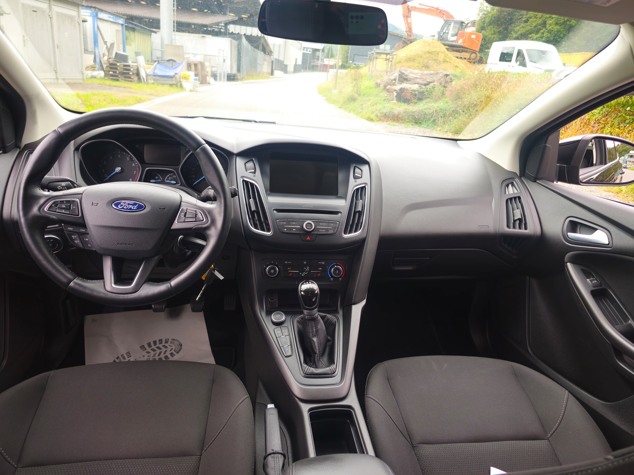 FORD Focus 1.0SCTi ECO — zdjęcie 10