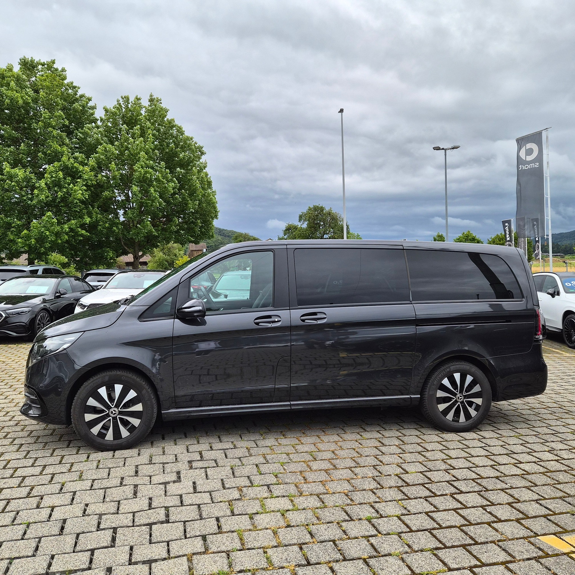 MERCEDES-BENZ V-Klasse 300d Exclusive lang 4M  — zdjęcie 1