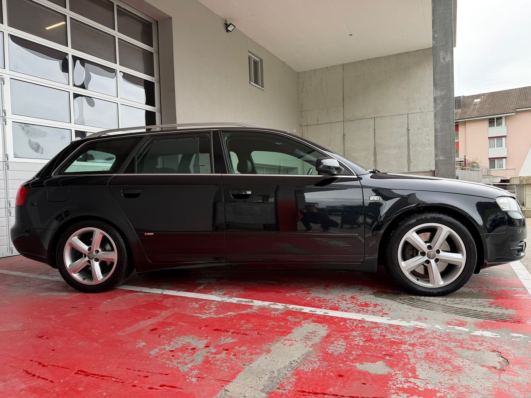 AUDI A4 Av. 3.0TDI qu. — zdjęcie 6