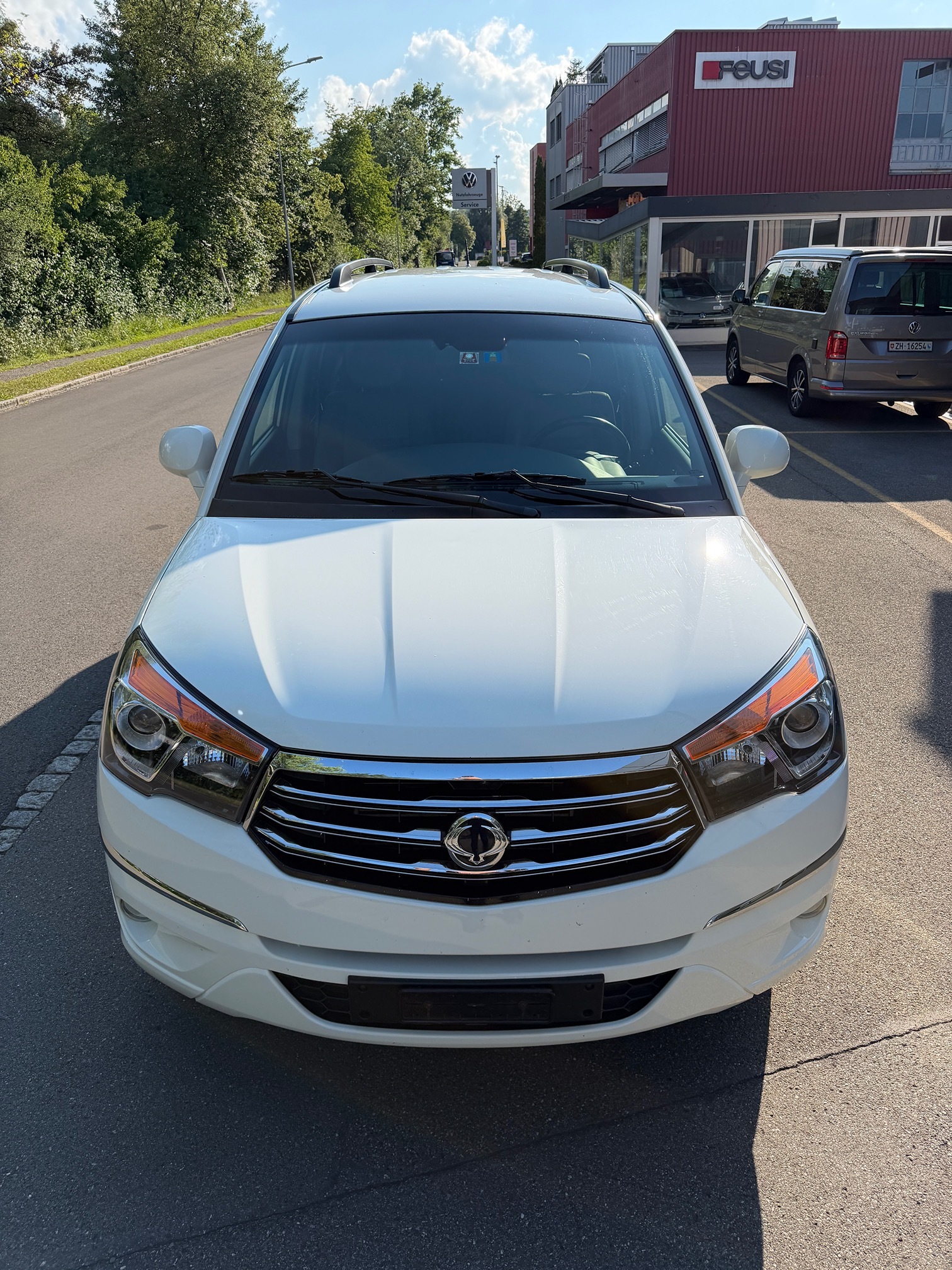 SSANGYONG Rodius SV200 XVT — zdjęcie 10