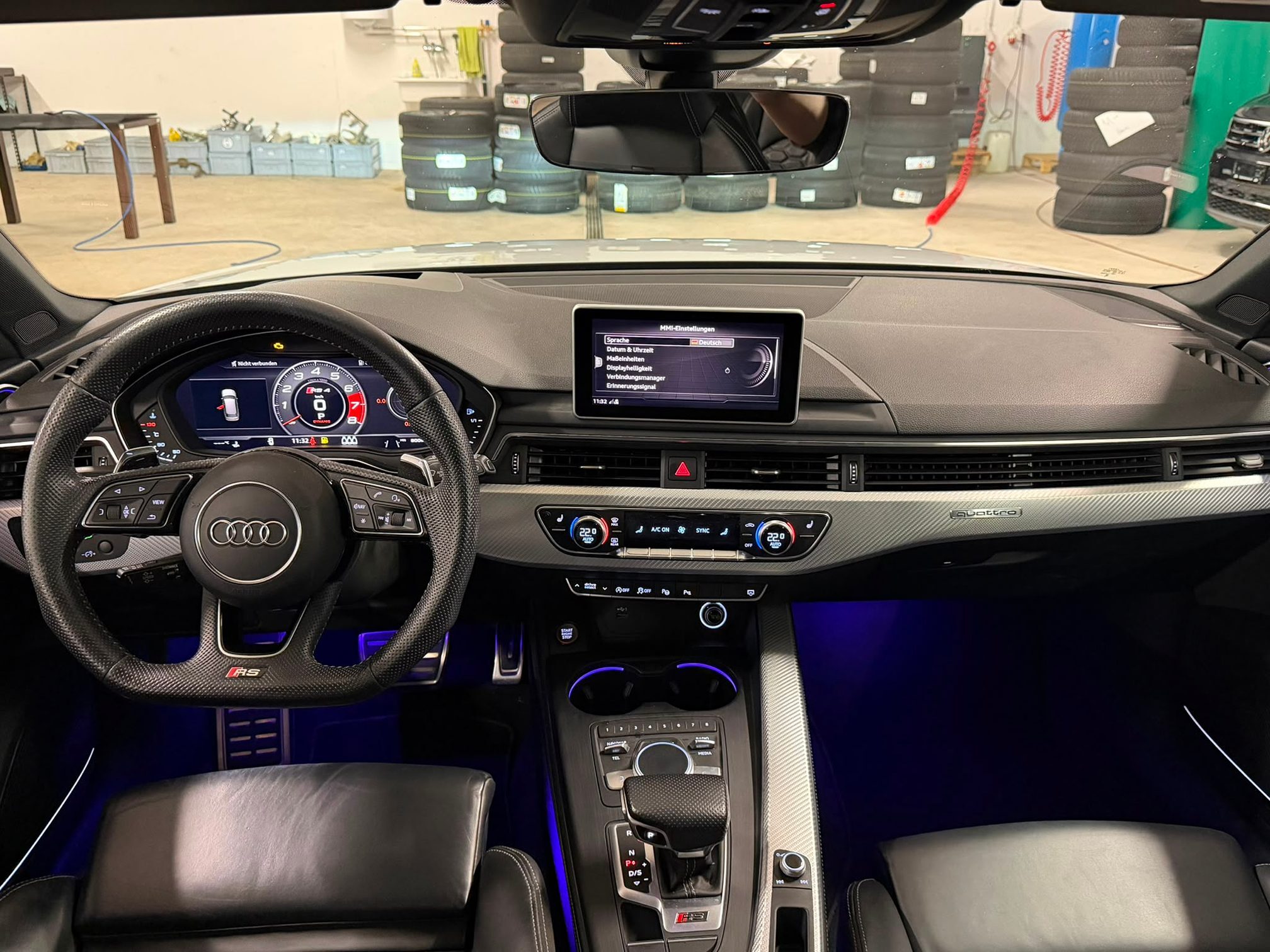 AUDI RS 4 Avant — zdjęcie 12