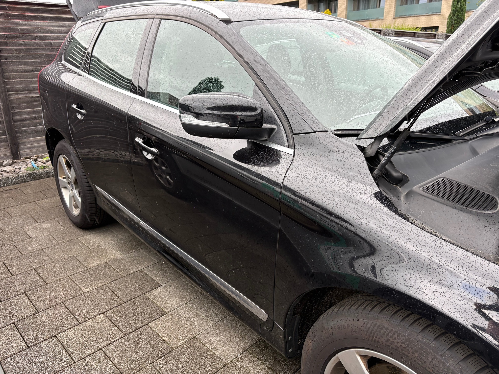 VOLVO XC60 D4 AWD — zdjęcie 6