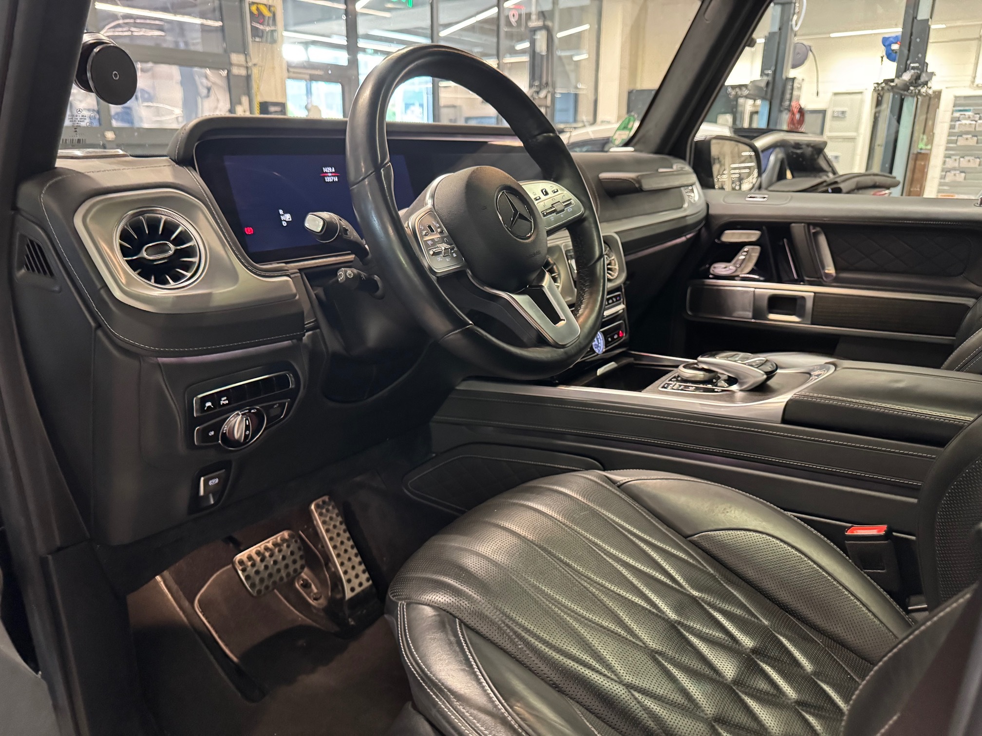 MERCEDES-BENZ G 500 — zdjęcie 12