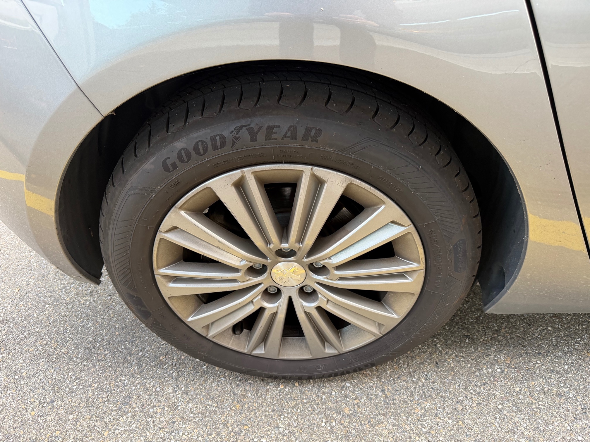 PEUGEOT 308 1.2i STT — zdjęcie 11