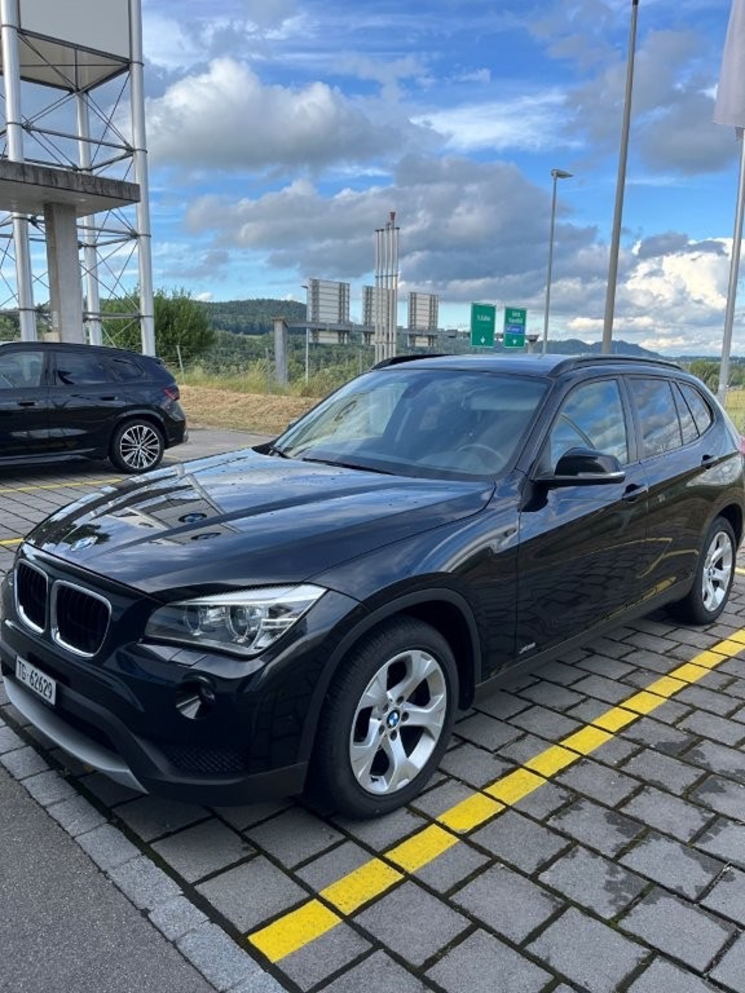 BMW X1 xDrive18d — zdjęcie 2