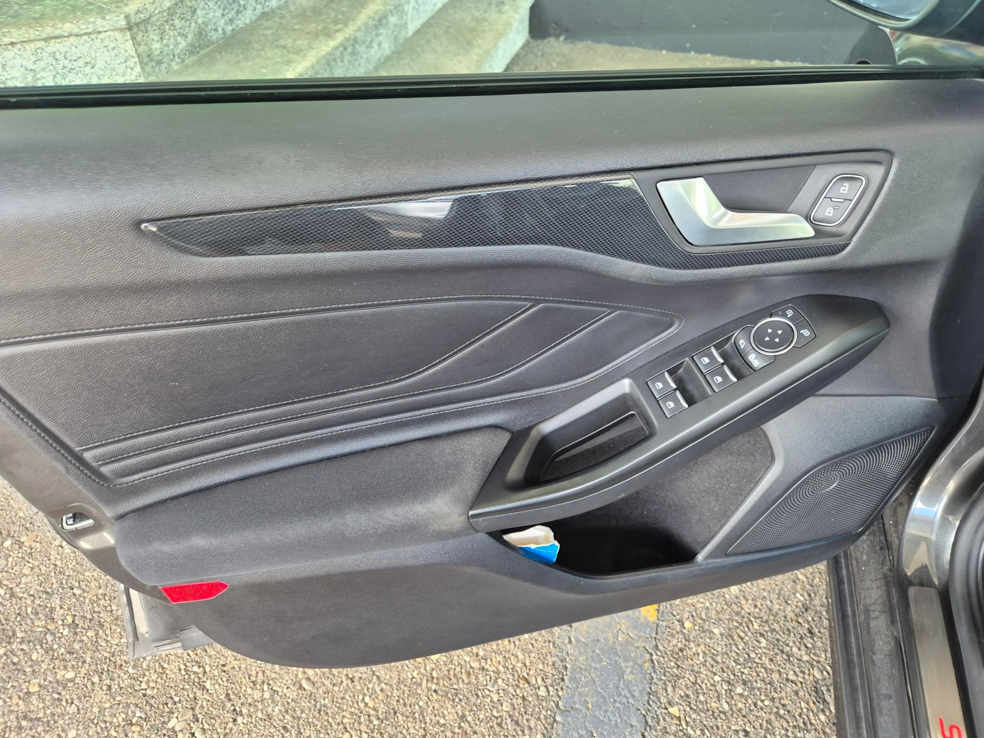 FORD Focus 1.0 SCTi ST-Line — zdjęcie 10