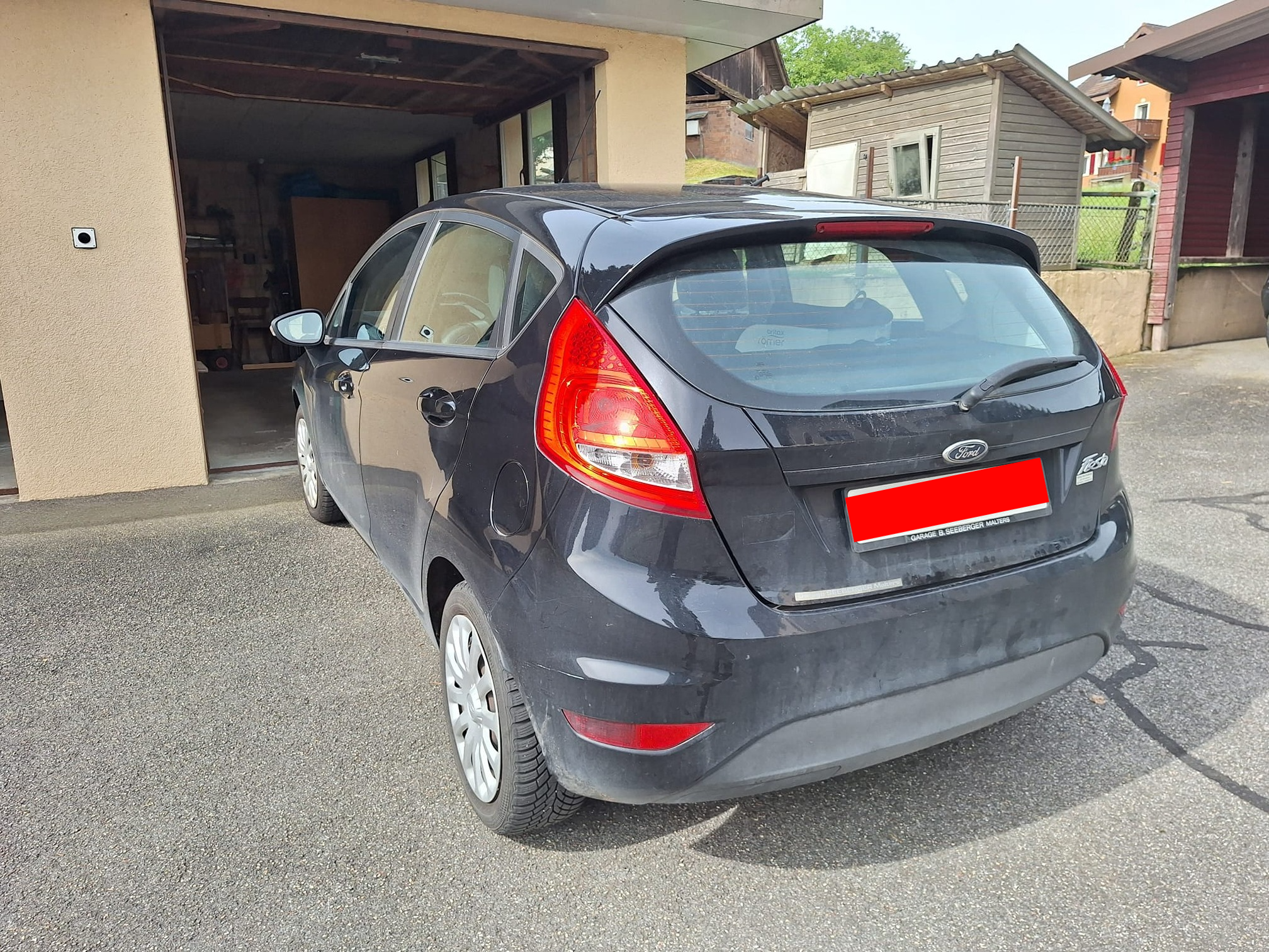 FORD Fiesta 1.4i — zdjęcie 4