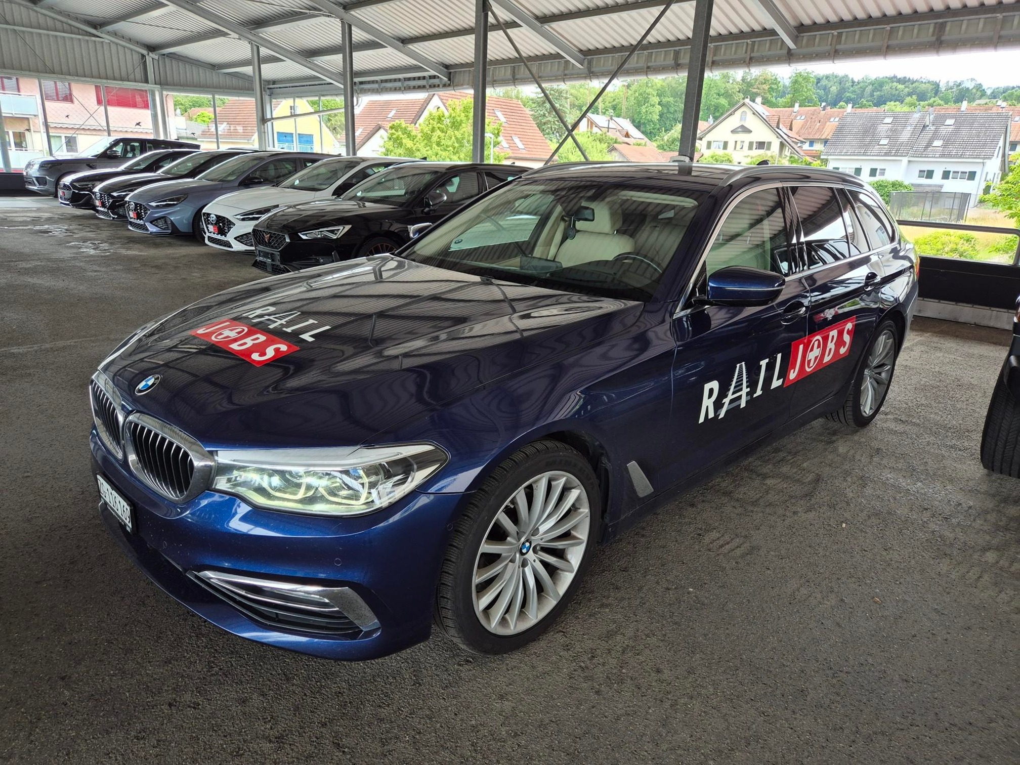 BMW 520d xDrive Luxury — zdjęcie 9