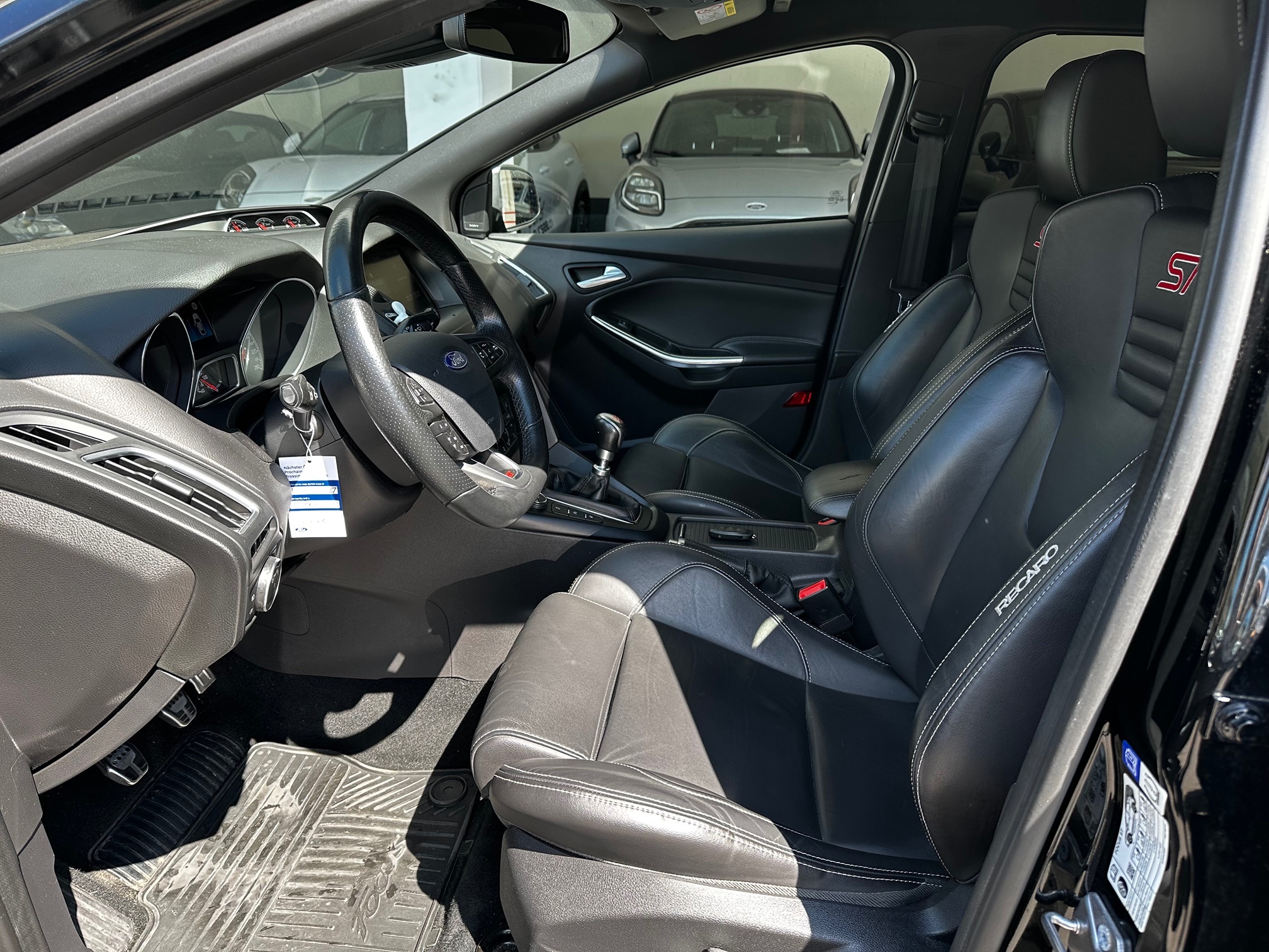 FORD Focus ST 2.0 SCTi ST ST-3 — zdjęcie 8