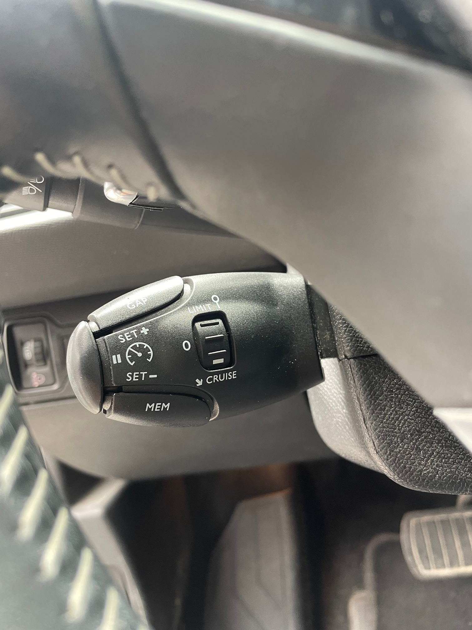 PEUGEOT 308 1.5 HDi STT — zdjęcie 12