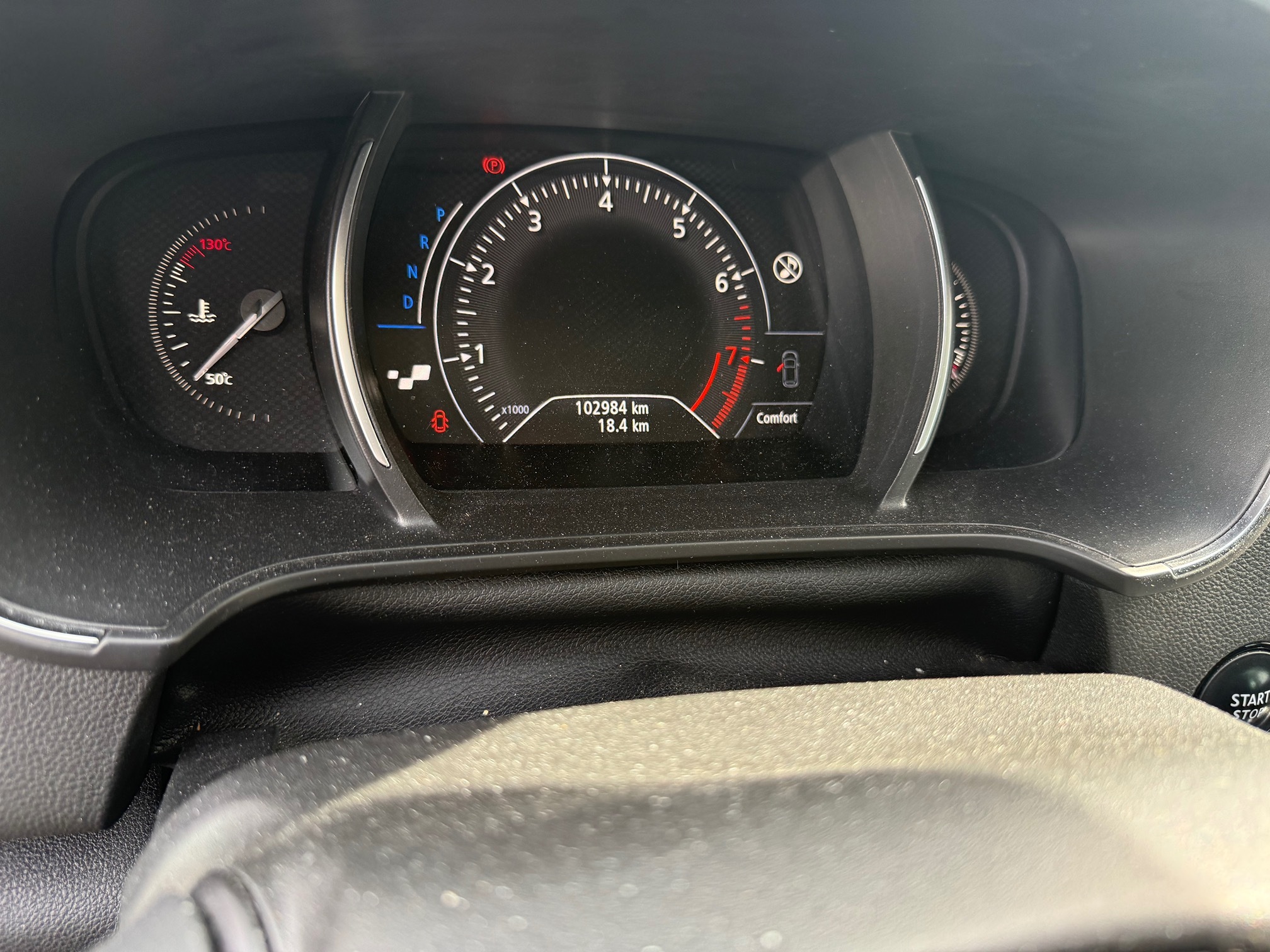 RENAULT Megane — zdjęcie 8