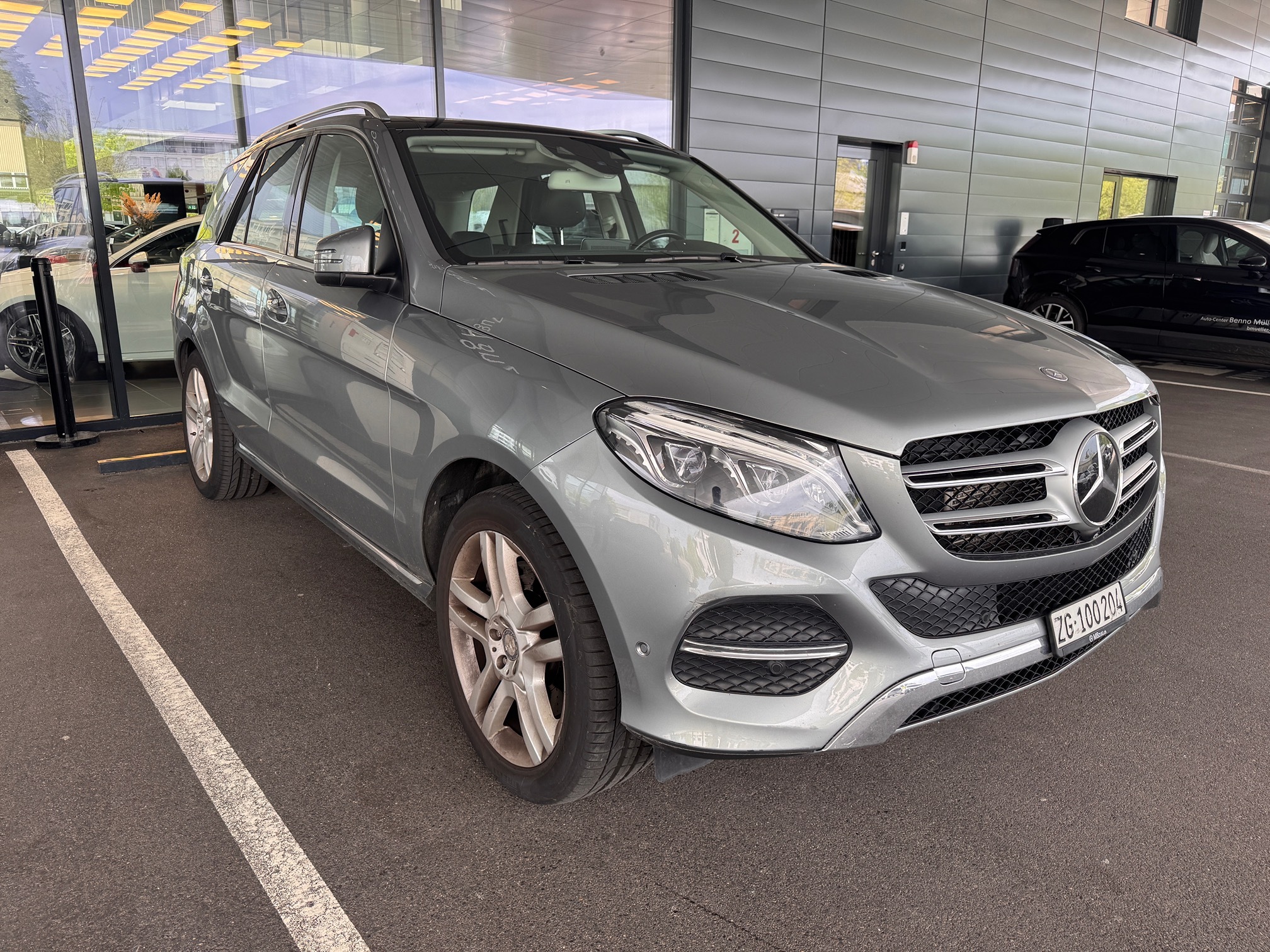 MERCEDES-BENZ GLE 500 e — zdjęcie 4