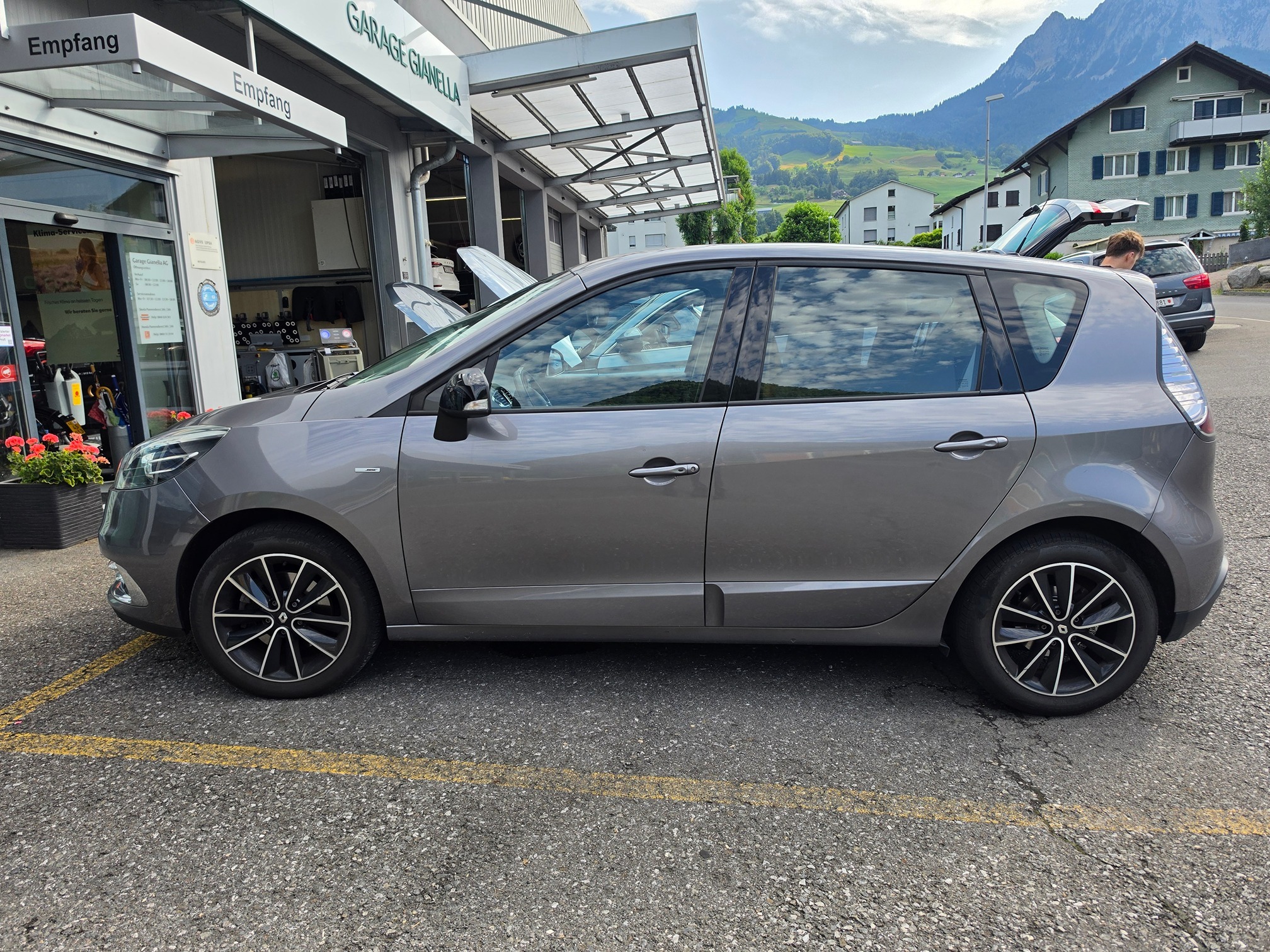 RENAULT SCENIC 1.4 130 — zdjęcie 5