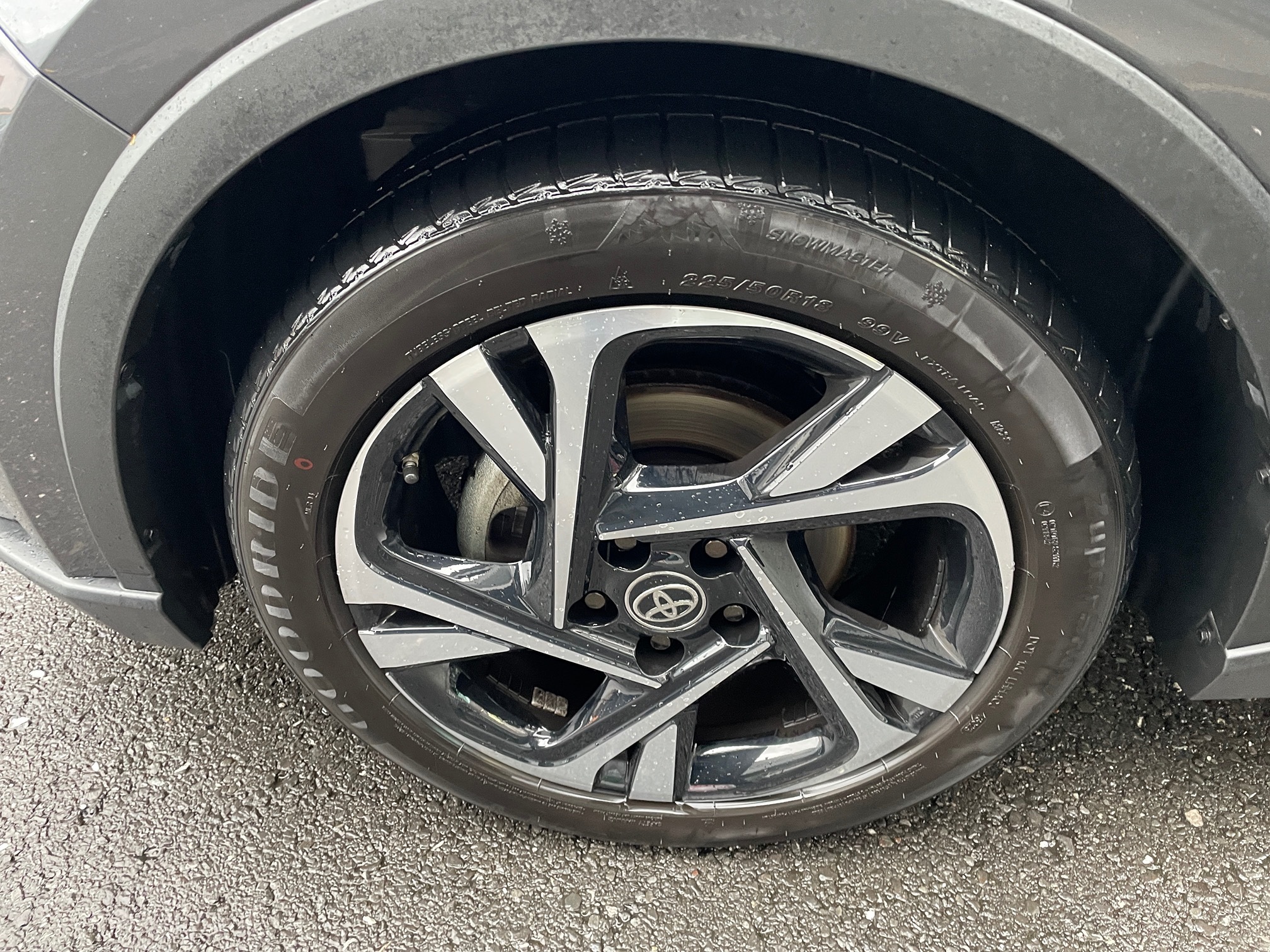 TOYOTA C-HR 1.8 Hybrid — zdjęcie 15