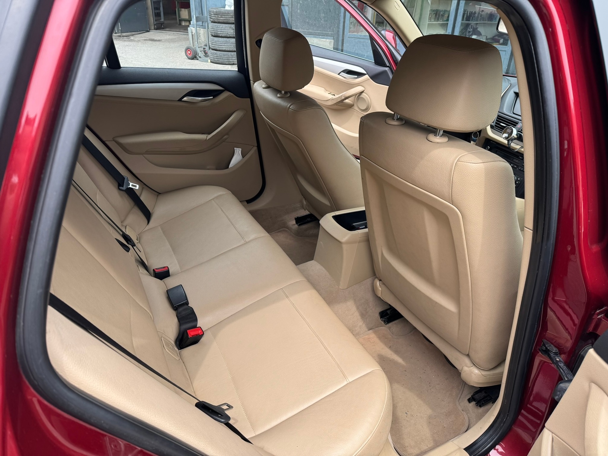 BMW X1 xDrive23d — zdjęcie 9