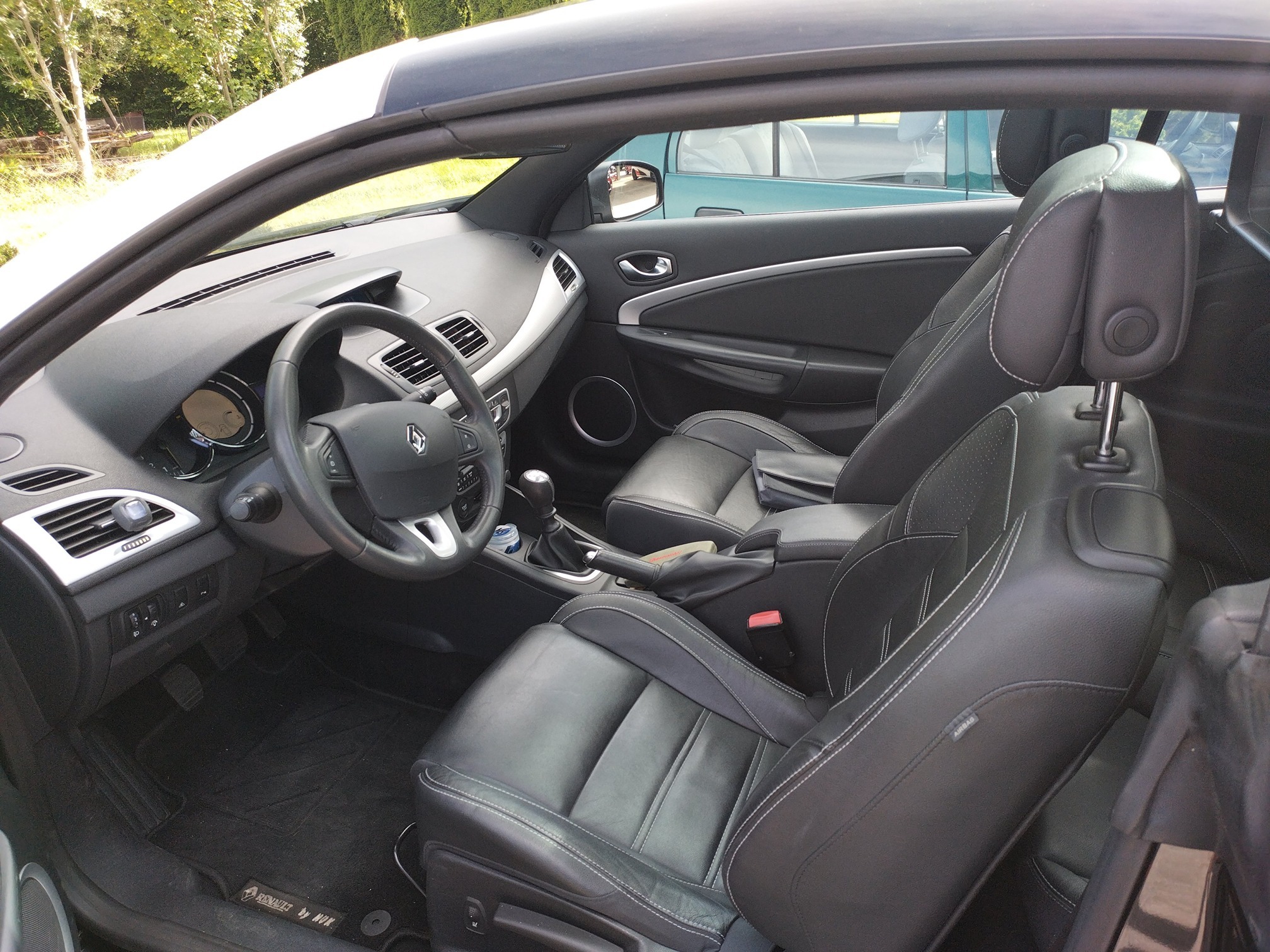 RENAULT Megane TCe130 — zdjęcie 5
