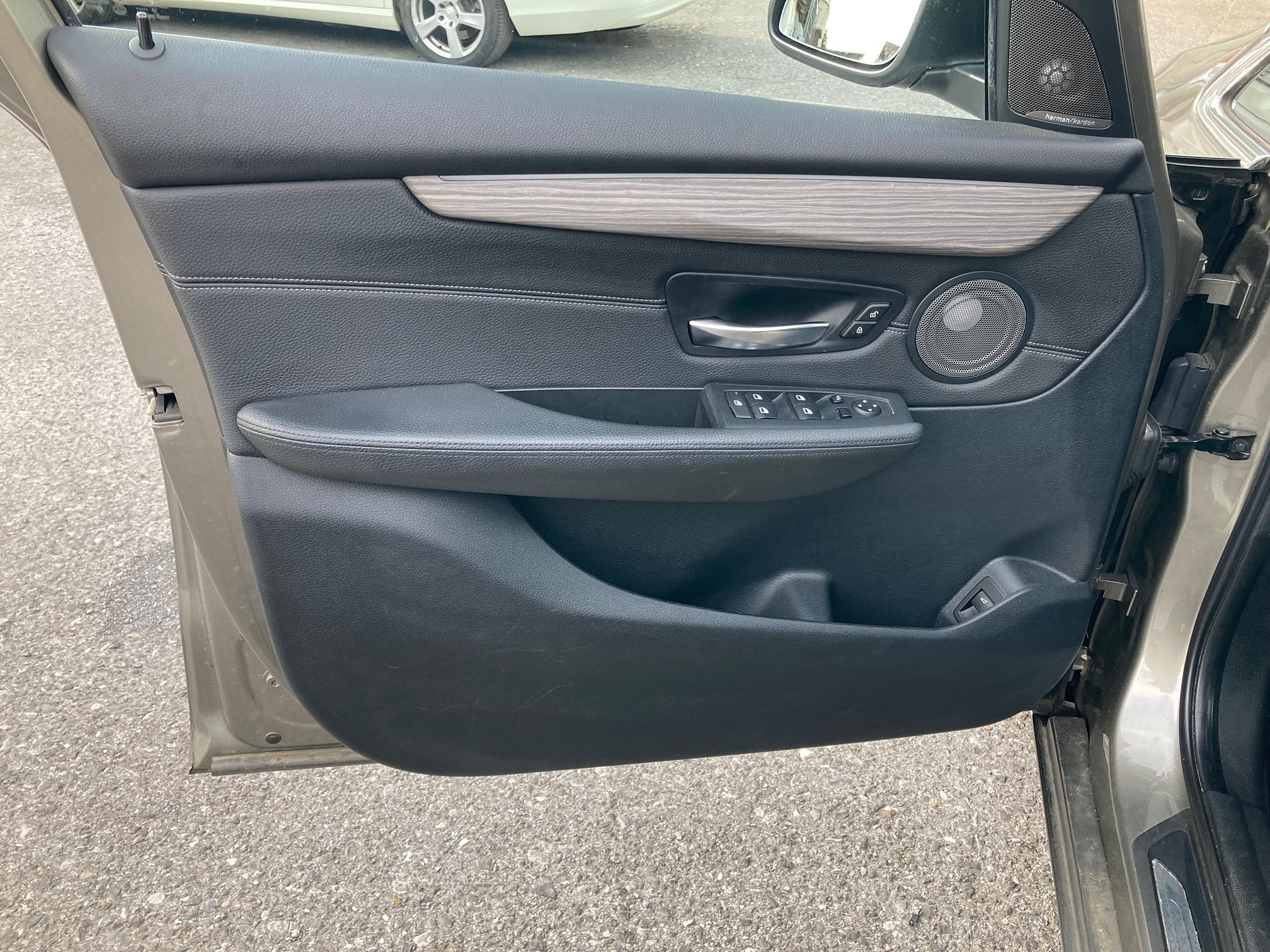 BMW 220d xDrive — zdjęcie 10