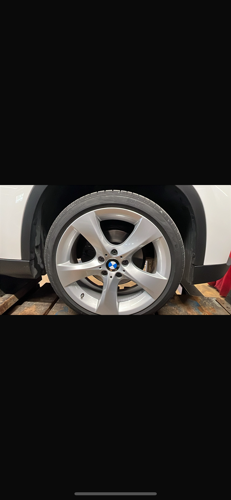 BMW X1 xDrive20i — zdjęcie 3