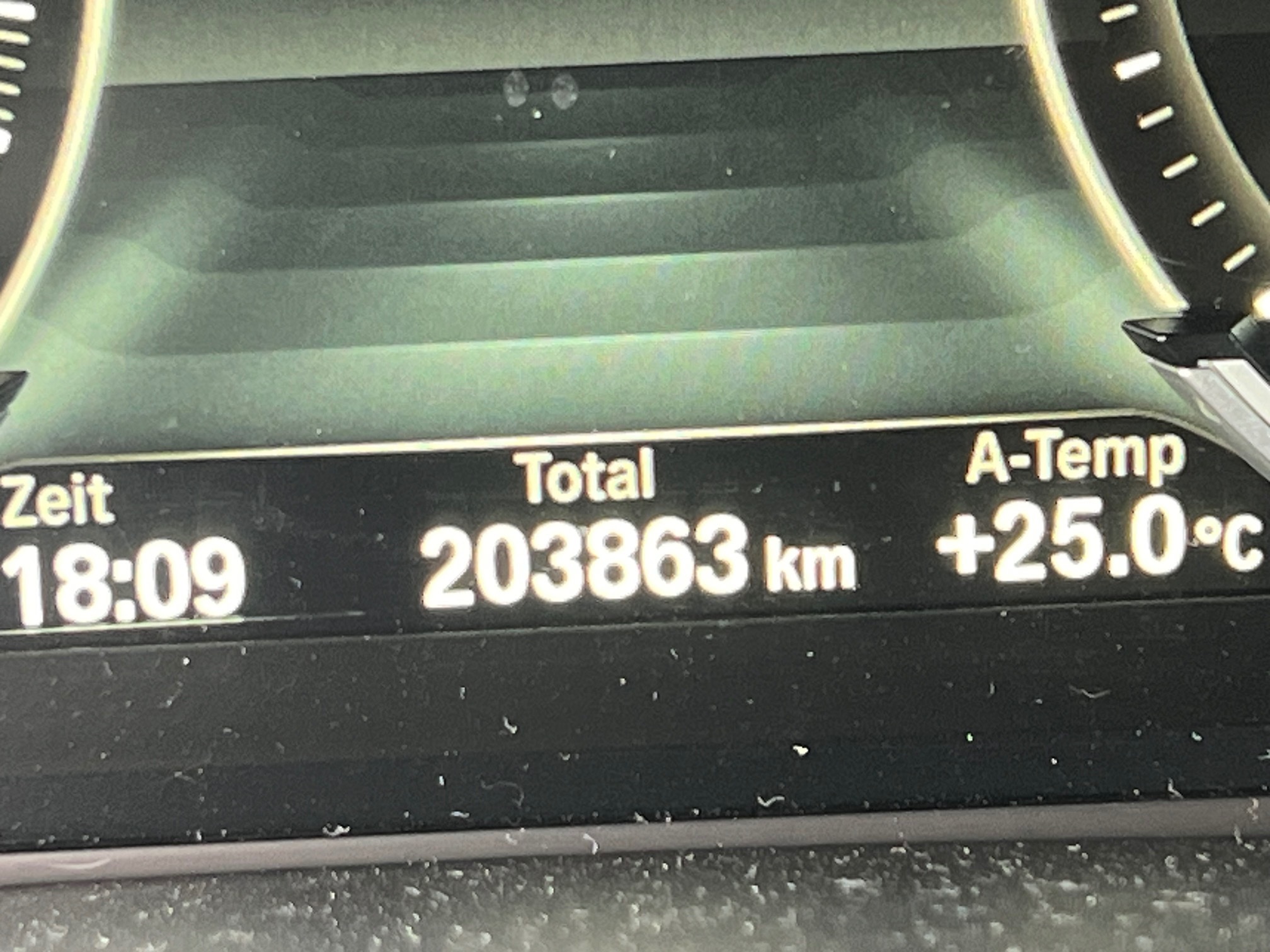 BMW X5 M50d — zdjęcie 9
