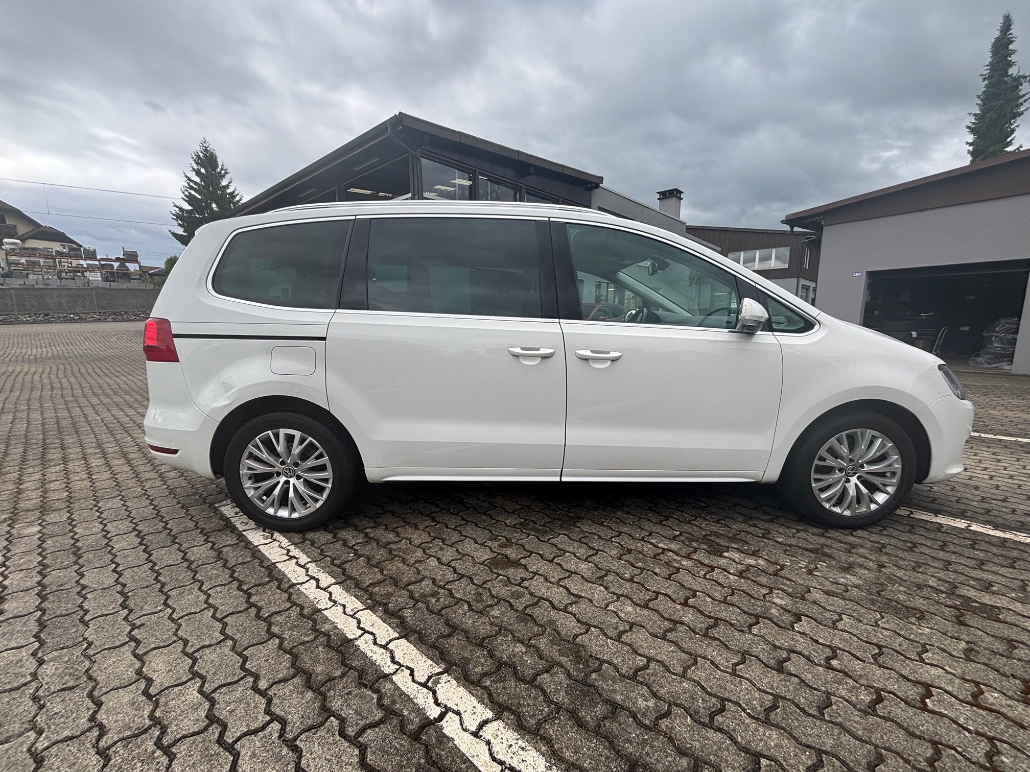 VW Sharan 2.0D4M BMT — zdjęcie 9