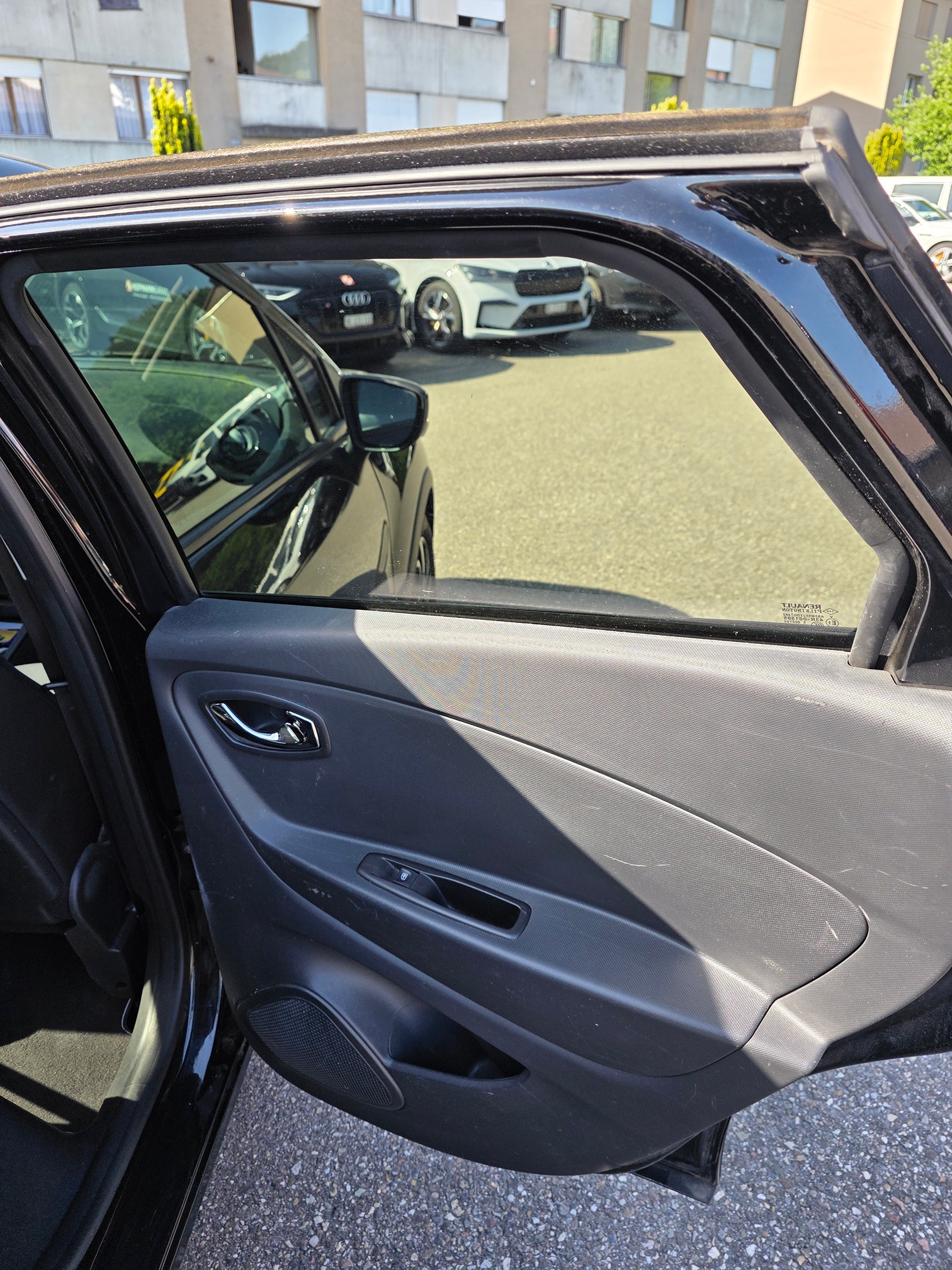 RENAULT Captur 1.2 120EDC — zdjęcie 14